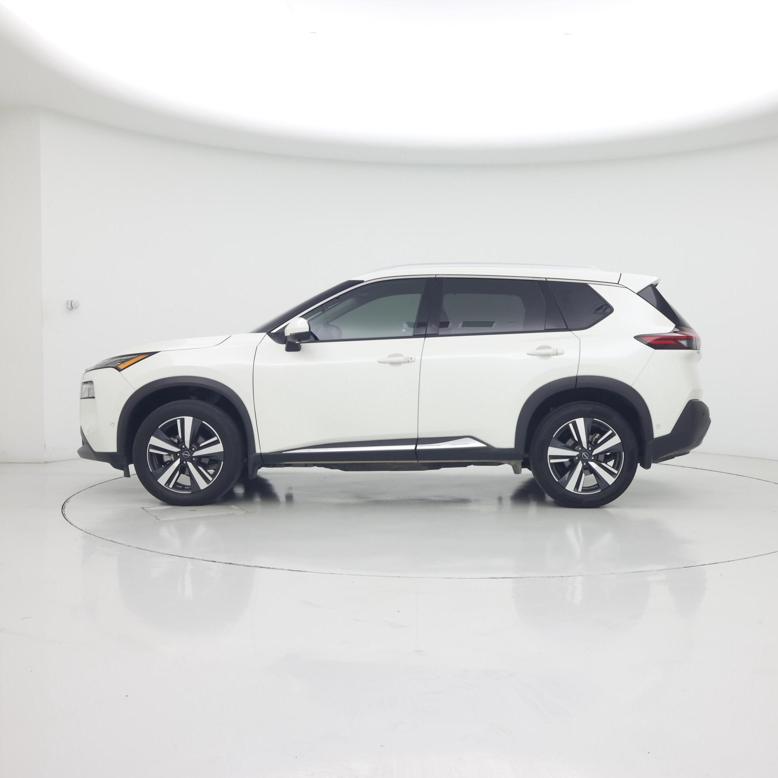 Thumbnail: 2023 Nissan Rogue - 3