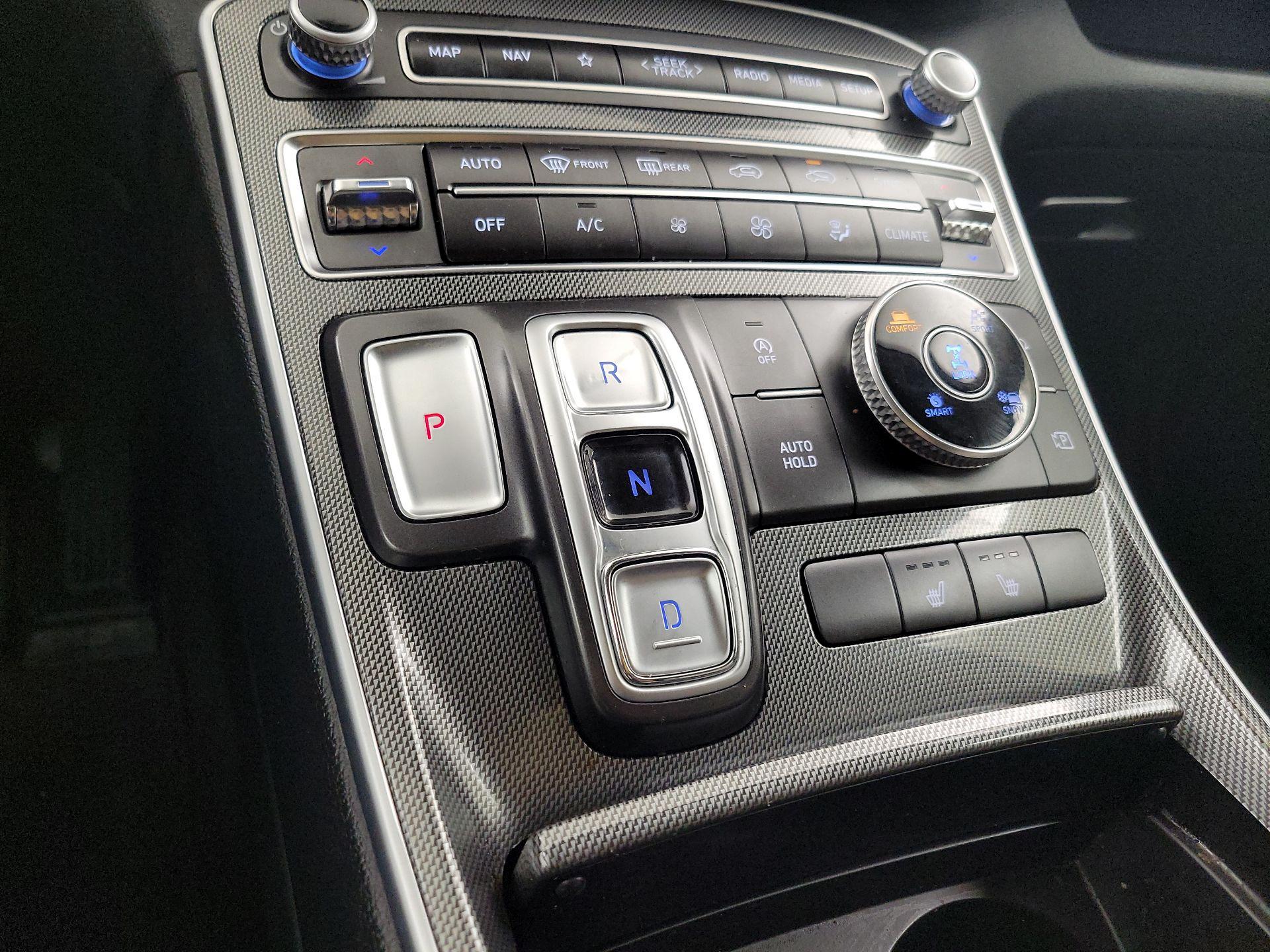 Thumbnail: 2023 Hyundai Santa Fe - 18