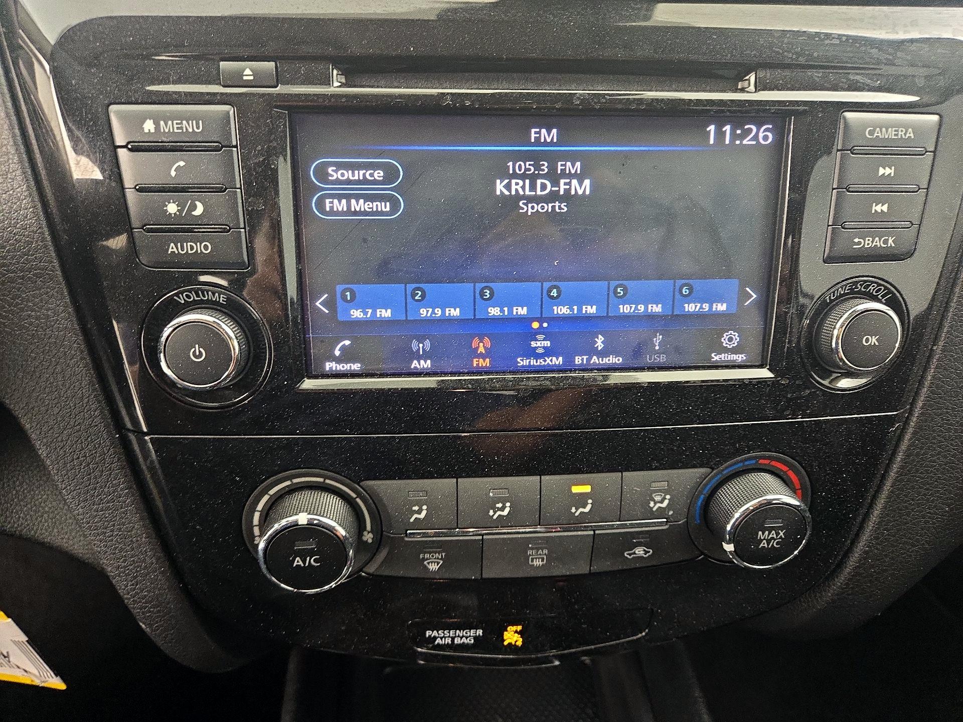 Thumbnail: 2021 Nissan Rogue Sport - 15