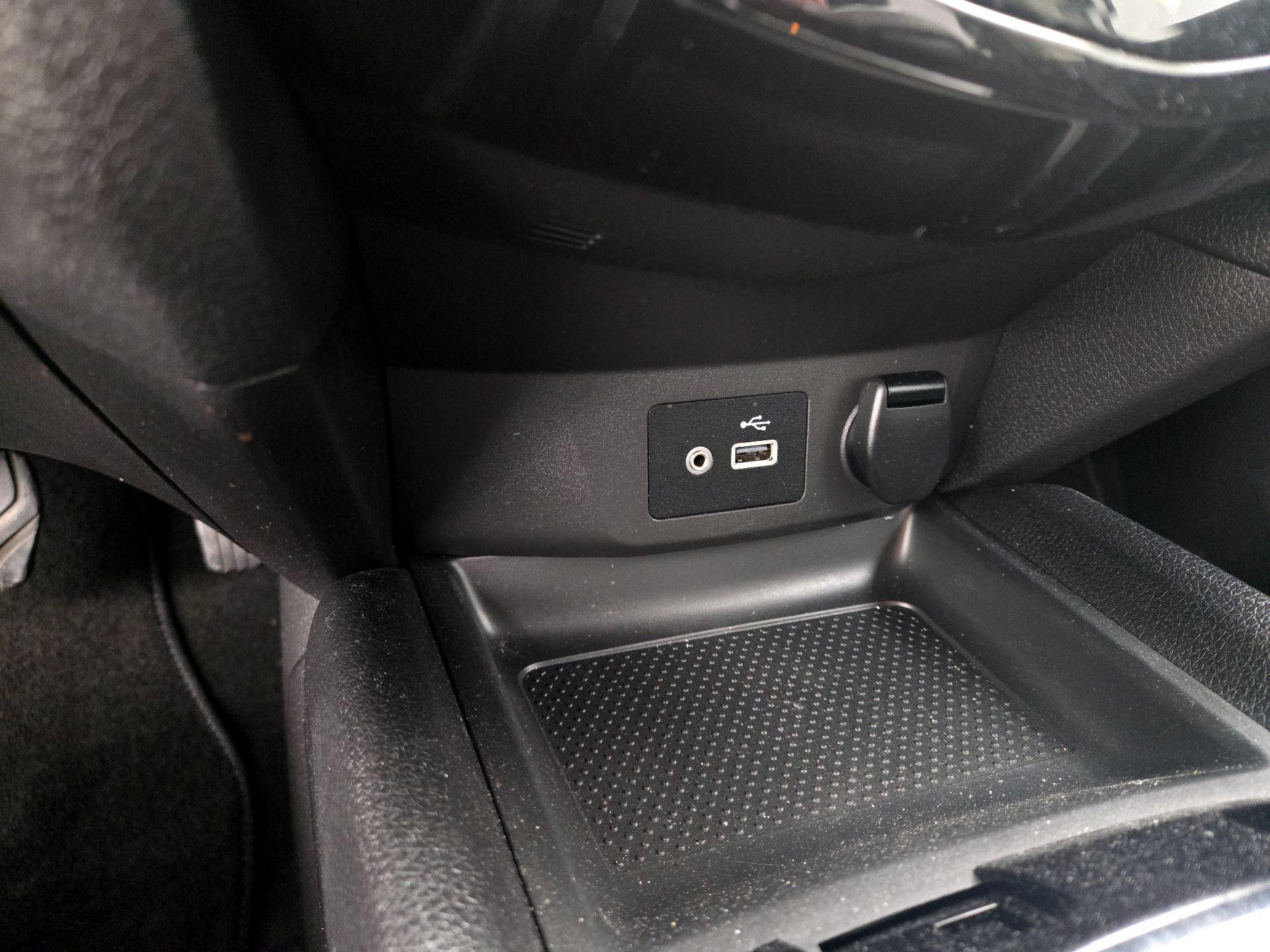 Thumbnail: 2021 Nissan Rogue Sport - 18
