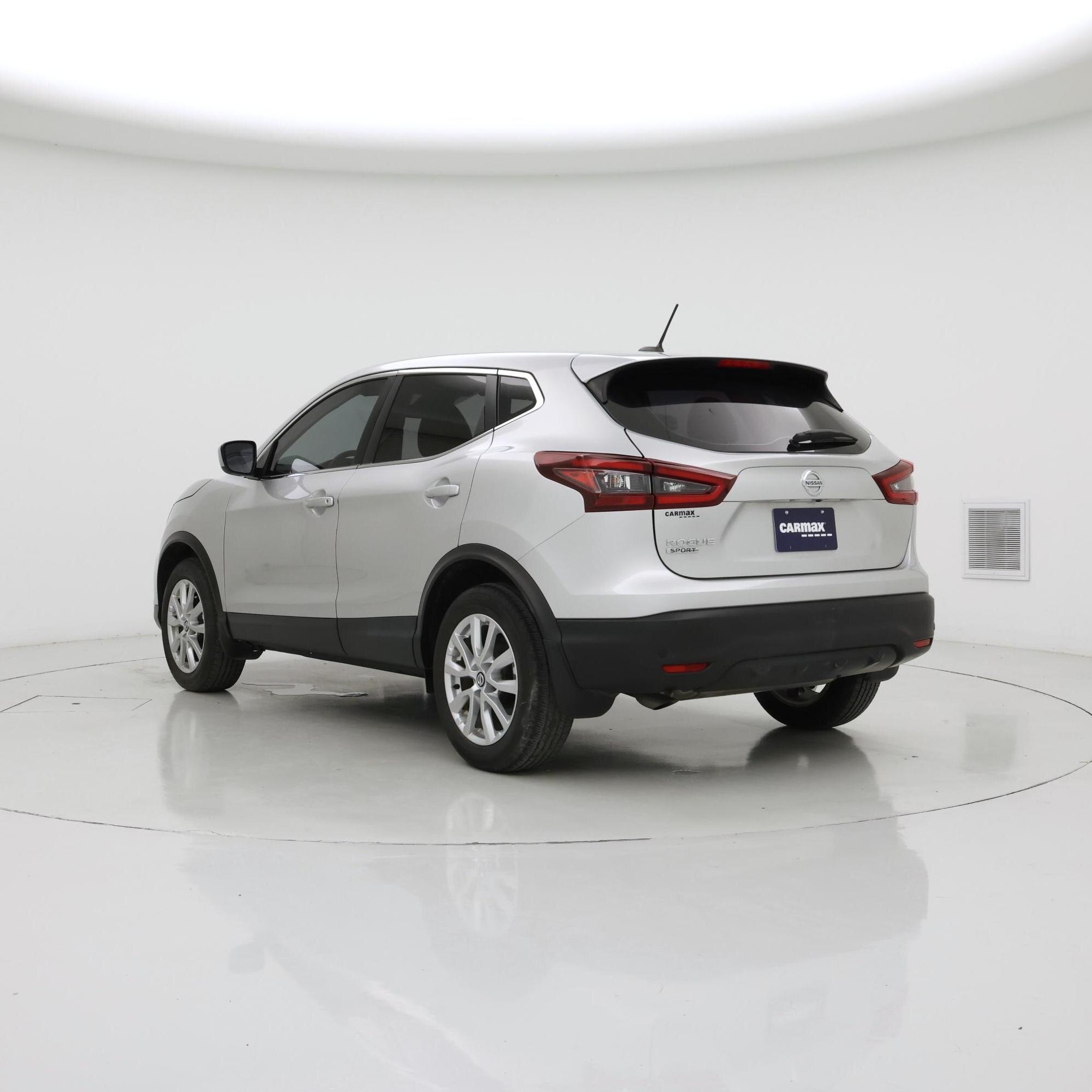 Thumbnail: 2021 Nissan Rogue Sport - 2