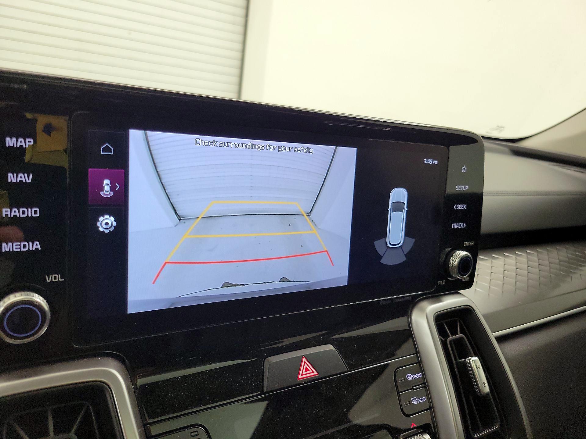 Thumbnail: 2023 Kia Sorento - 15