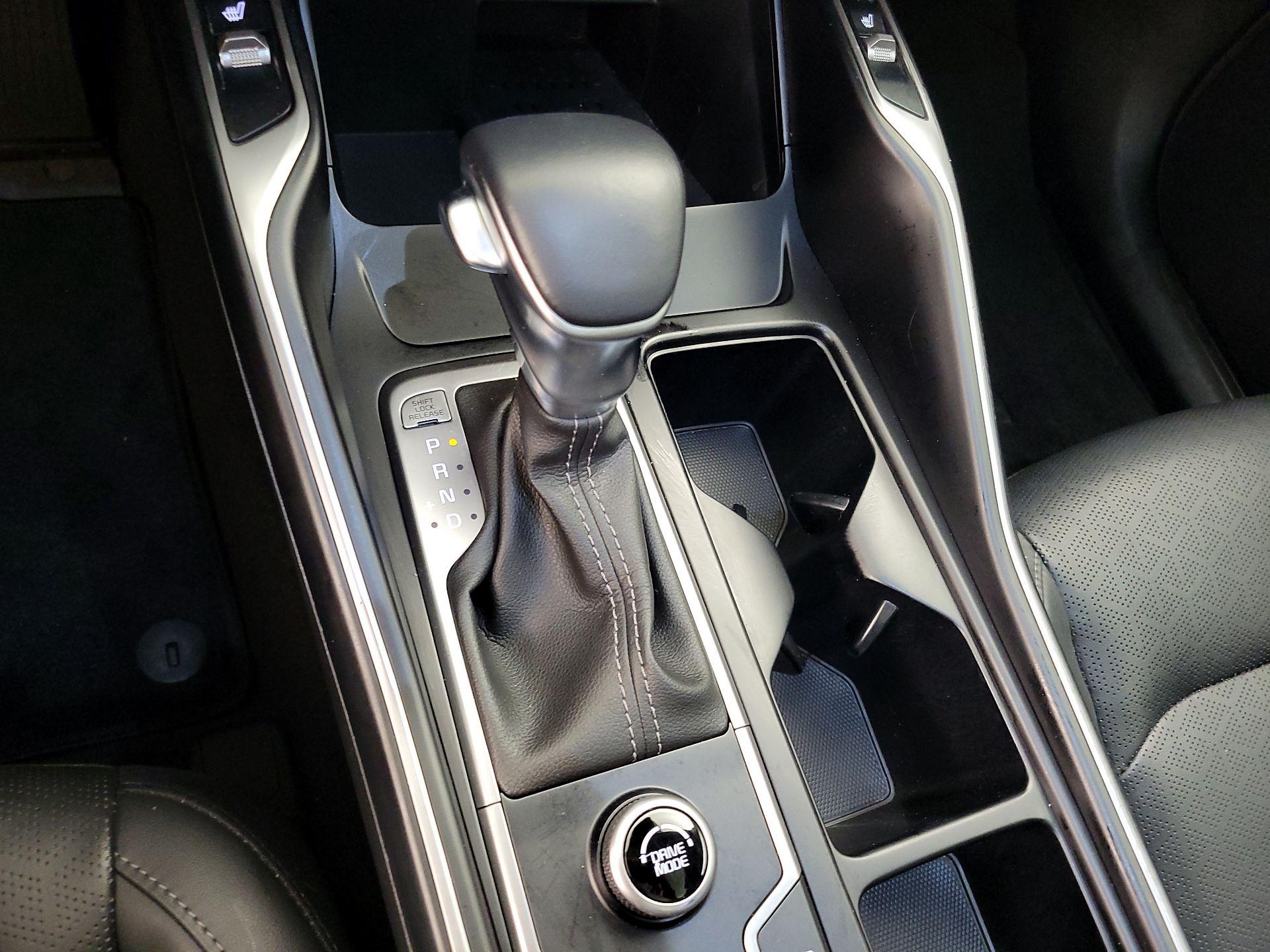 Thumbnail: 2023 Kia Sorento - 18