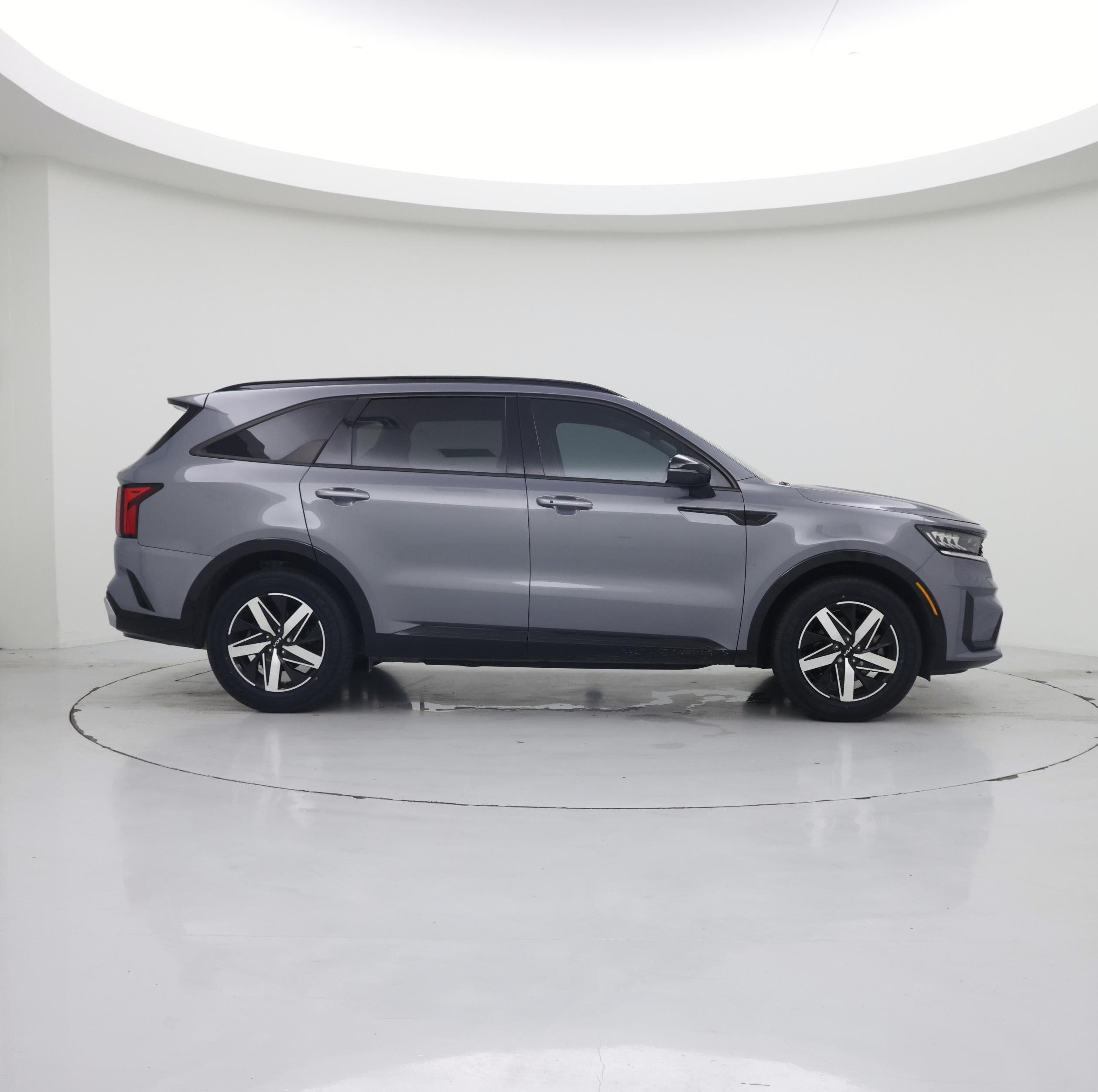 Thumbnail: 2023 Kia Sorento - 7