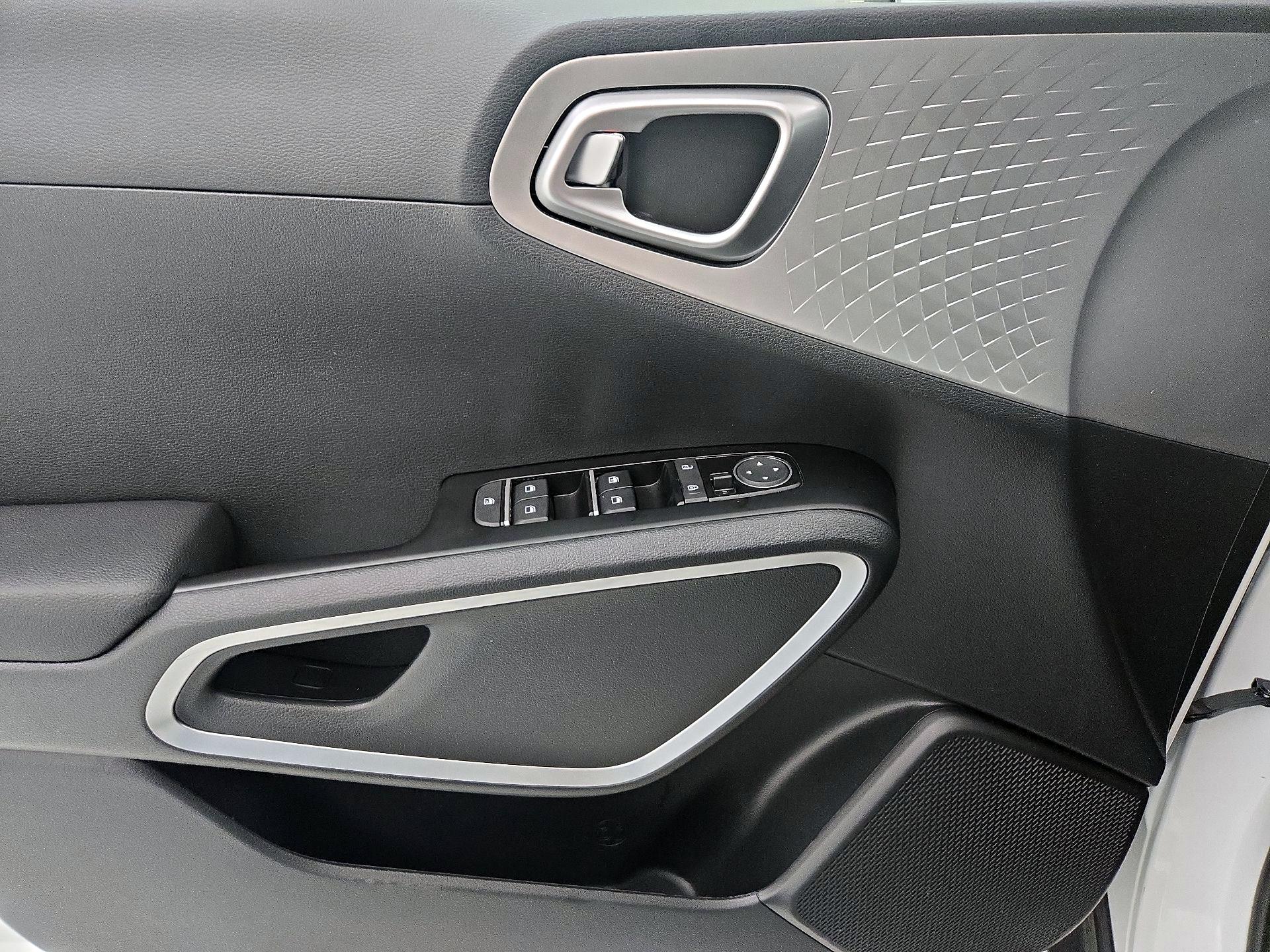 Thumbnail: 2025 Kia Soul - 12