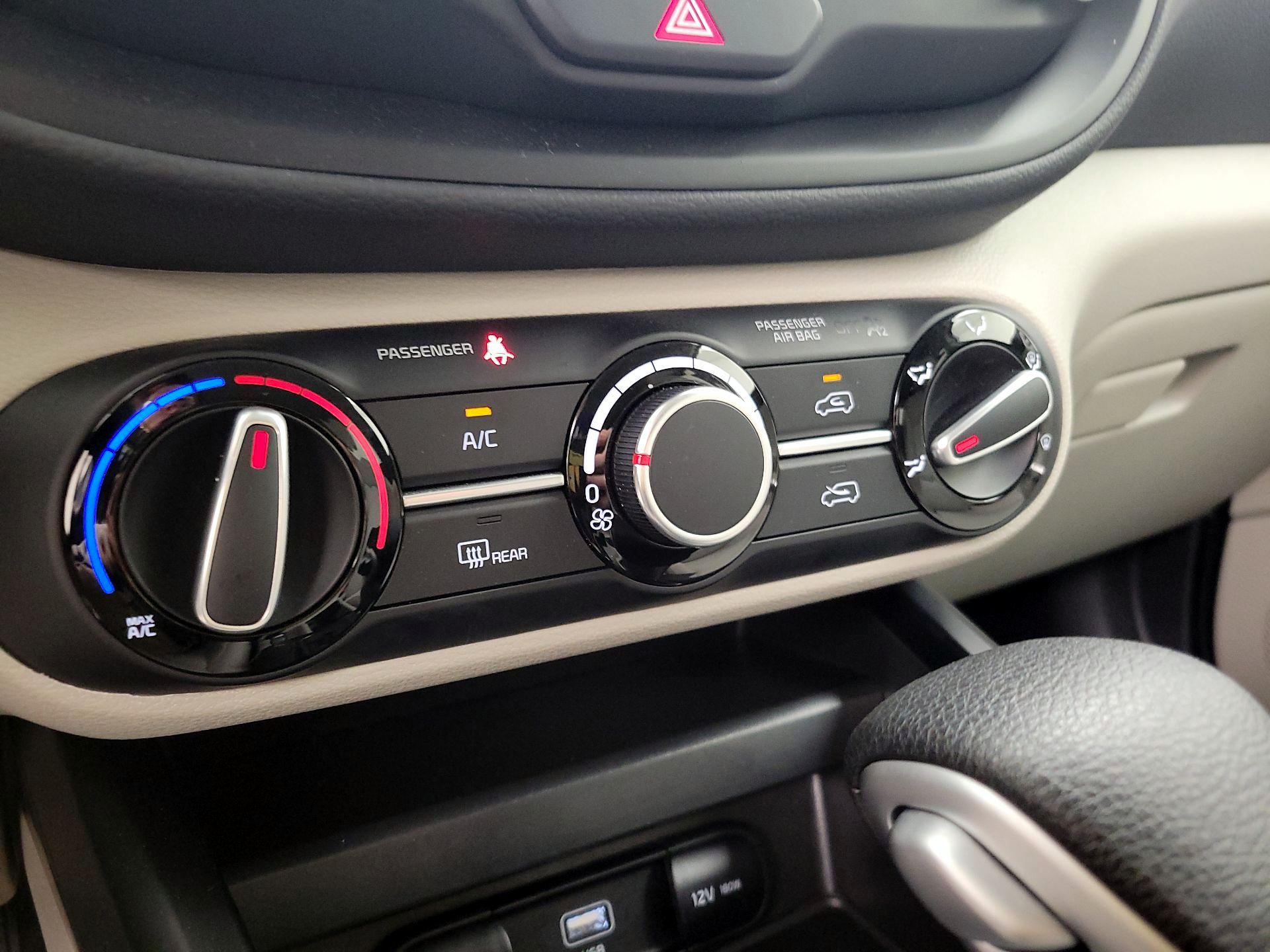 Thumbnail: 2025 Kia Soul - 16