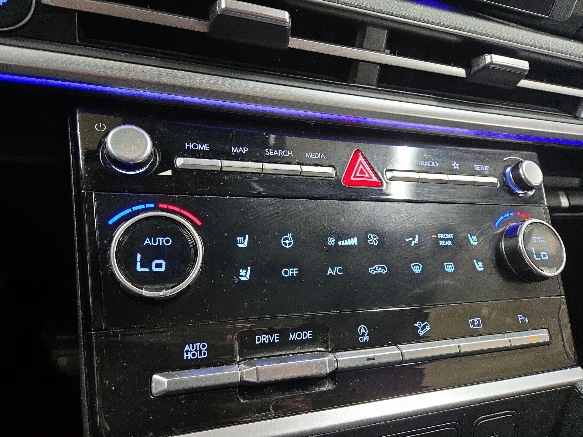 Thumbnail: 2024 Hyundai Santa Fe - 16