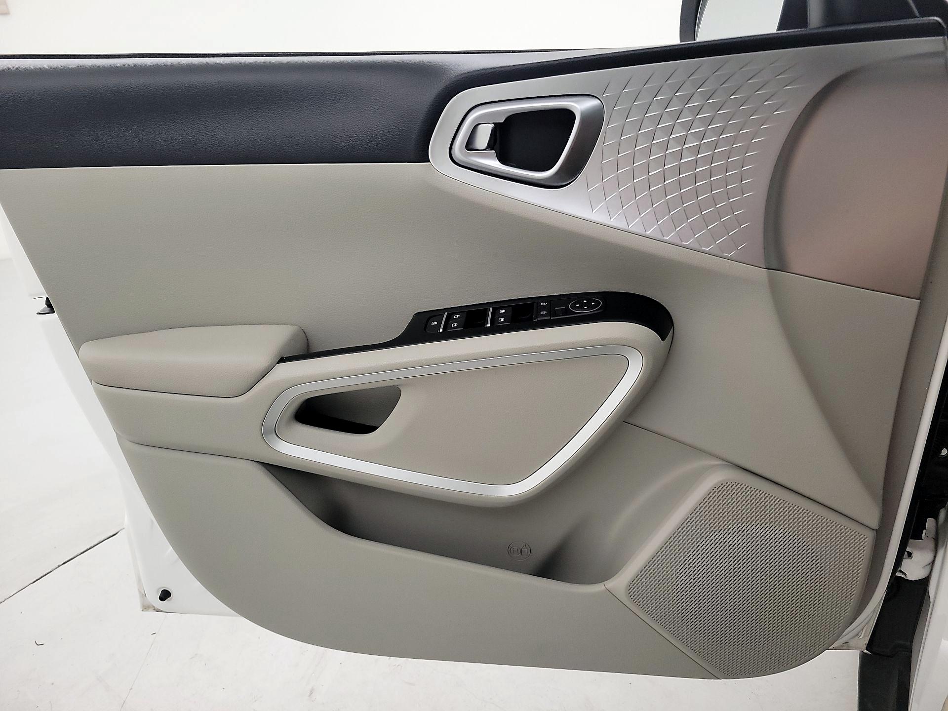 Thumbnail: 2024 Kia Soul - 12