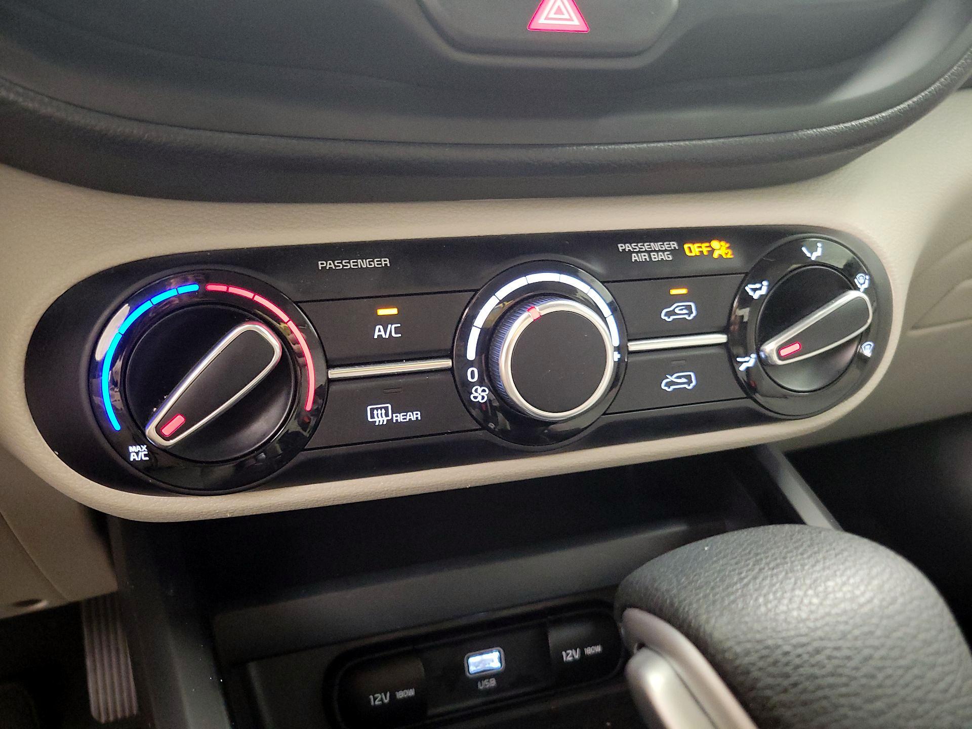 Thumbnail: 2024 Kia Soul - 16