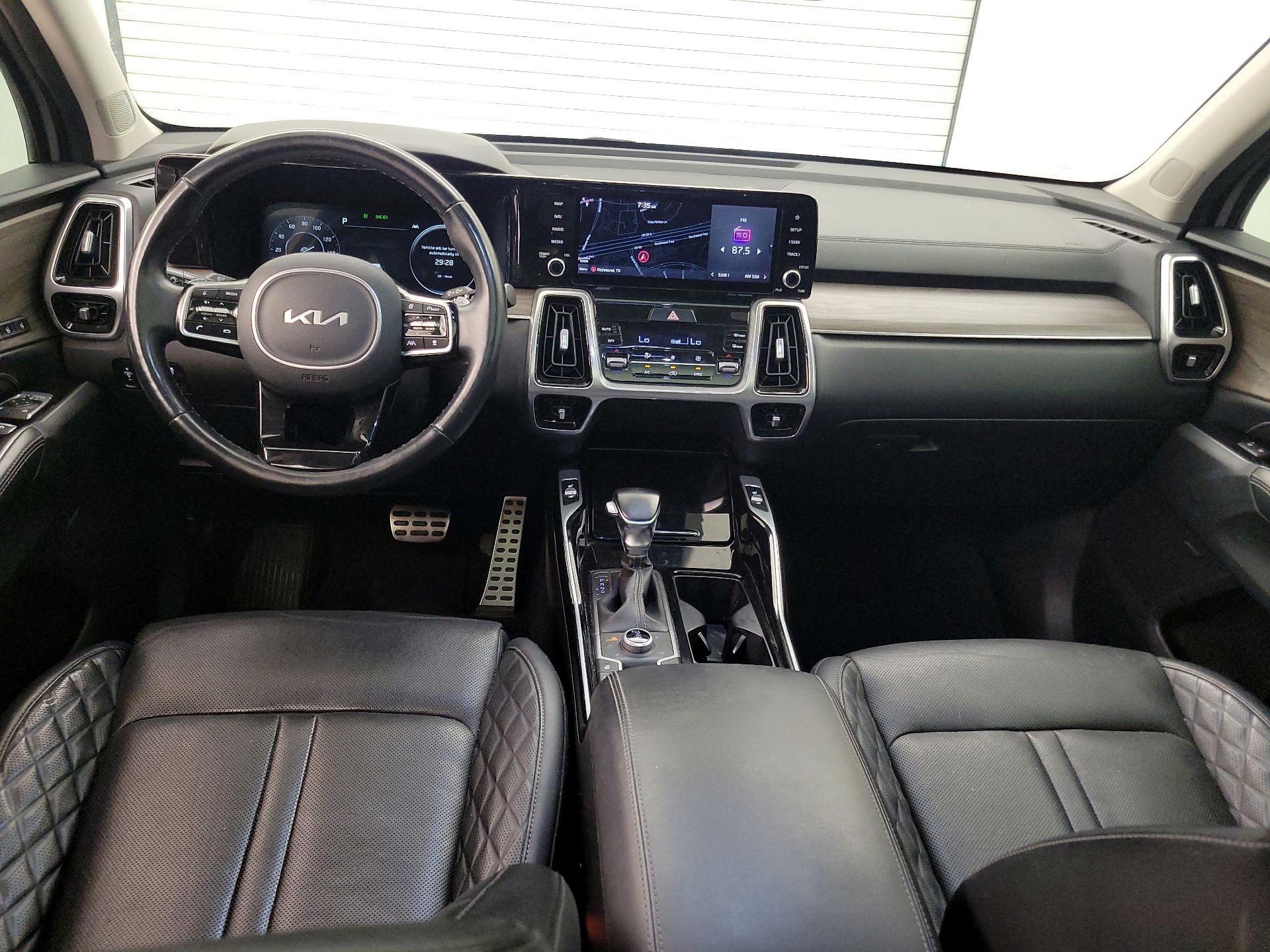Thumbnail: 2022 Kia Sorento - 9