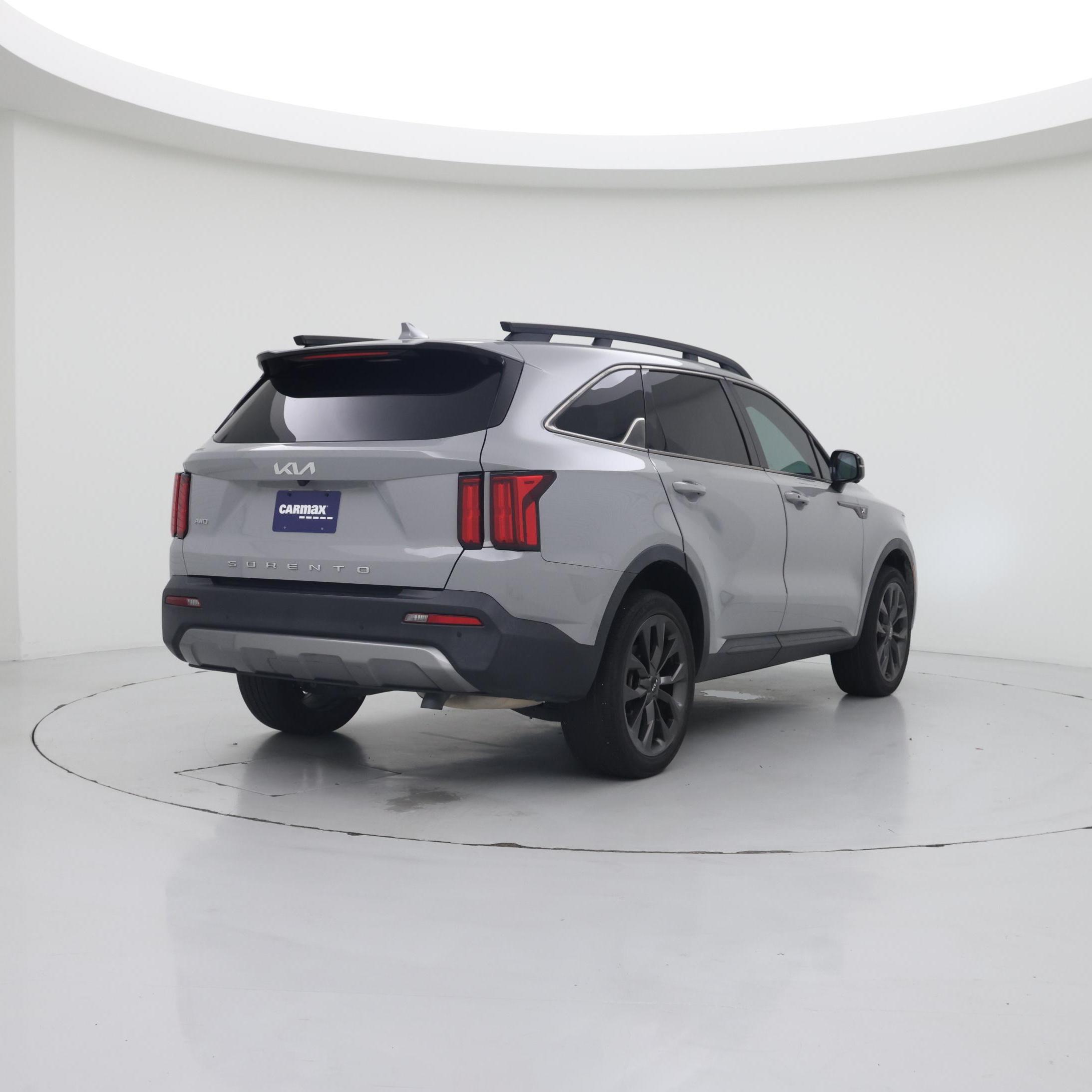 Thumbnail: 2022 Kia Sorento - 8