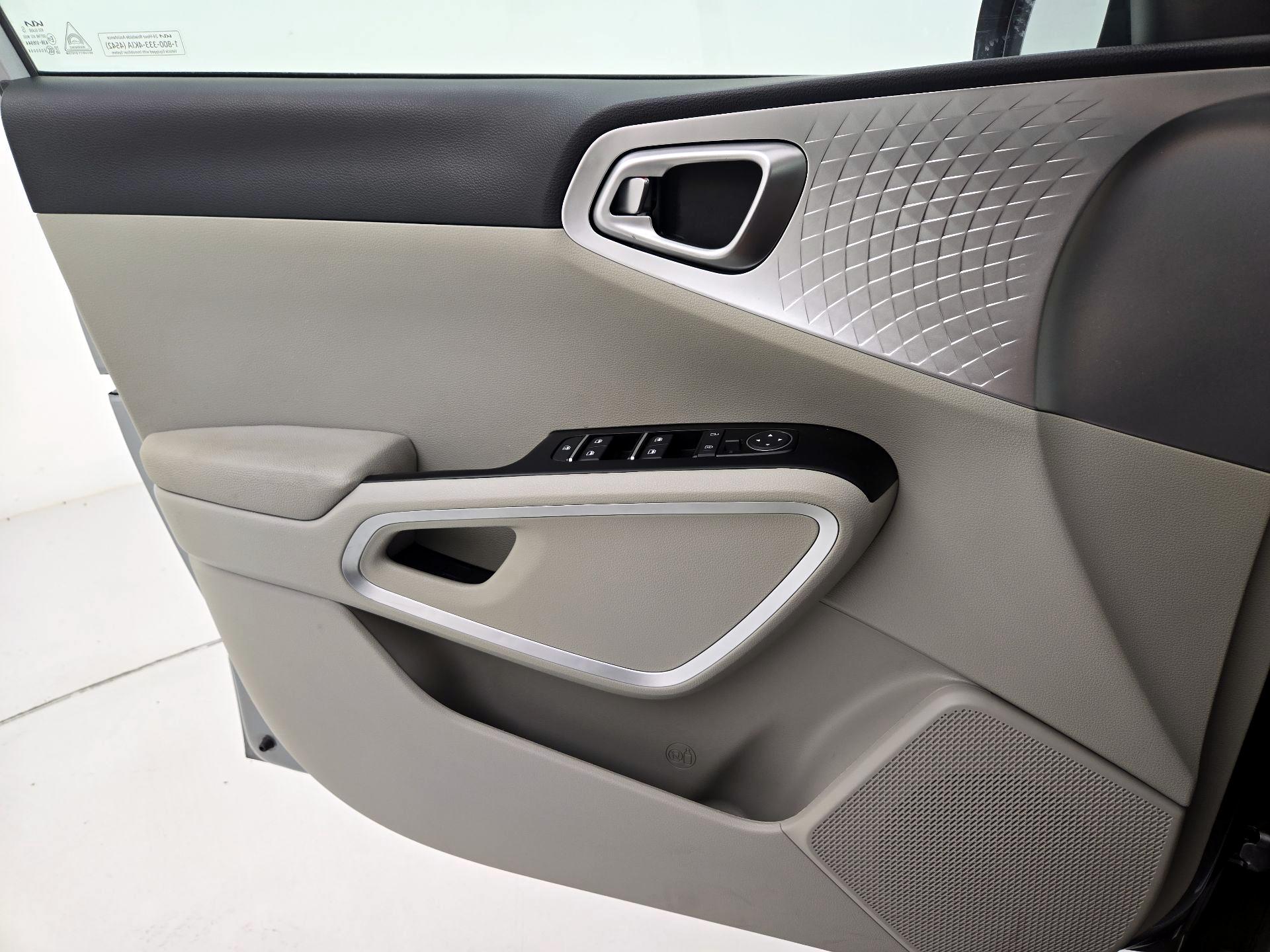 Thumbnail: 2025 Kia Soul - 12