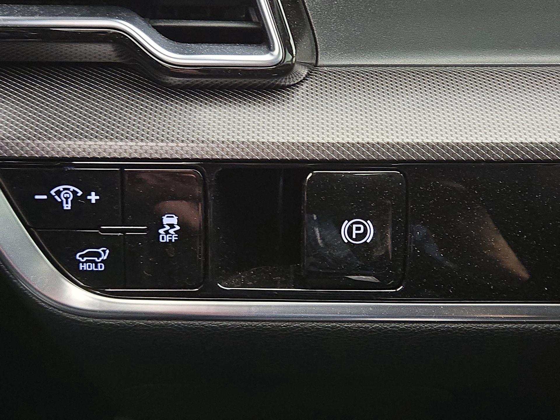 Thumbnail: 2025 Kia Sportage - 13