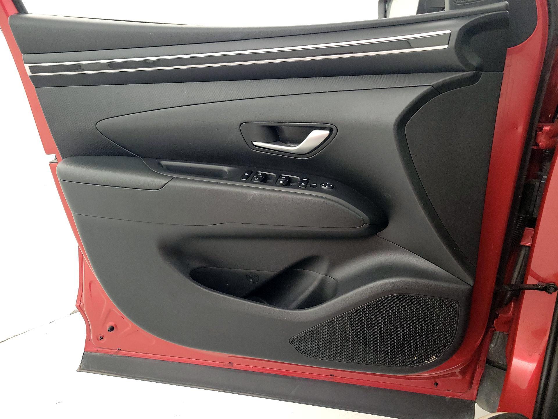 Thumbnail: 2023 Hyundai Tucson - 12