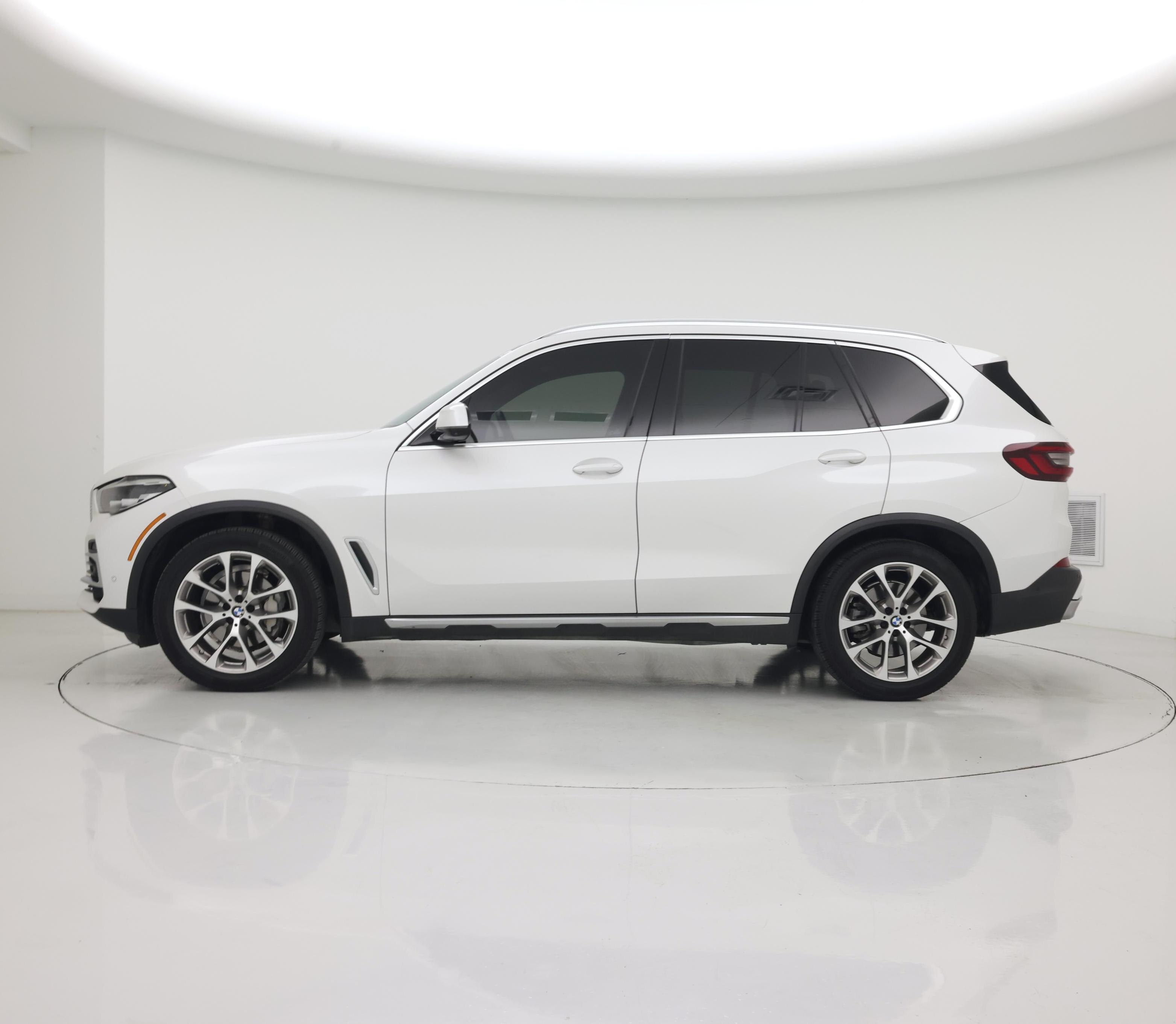 Thumbnail: 2022 BMW X5 - 3