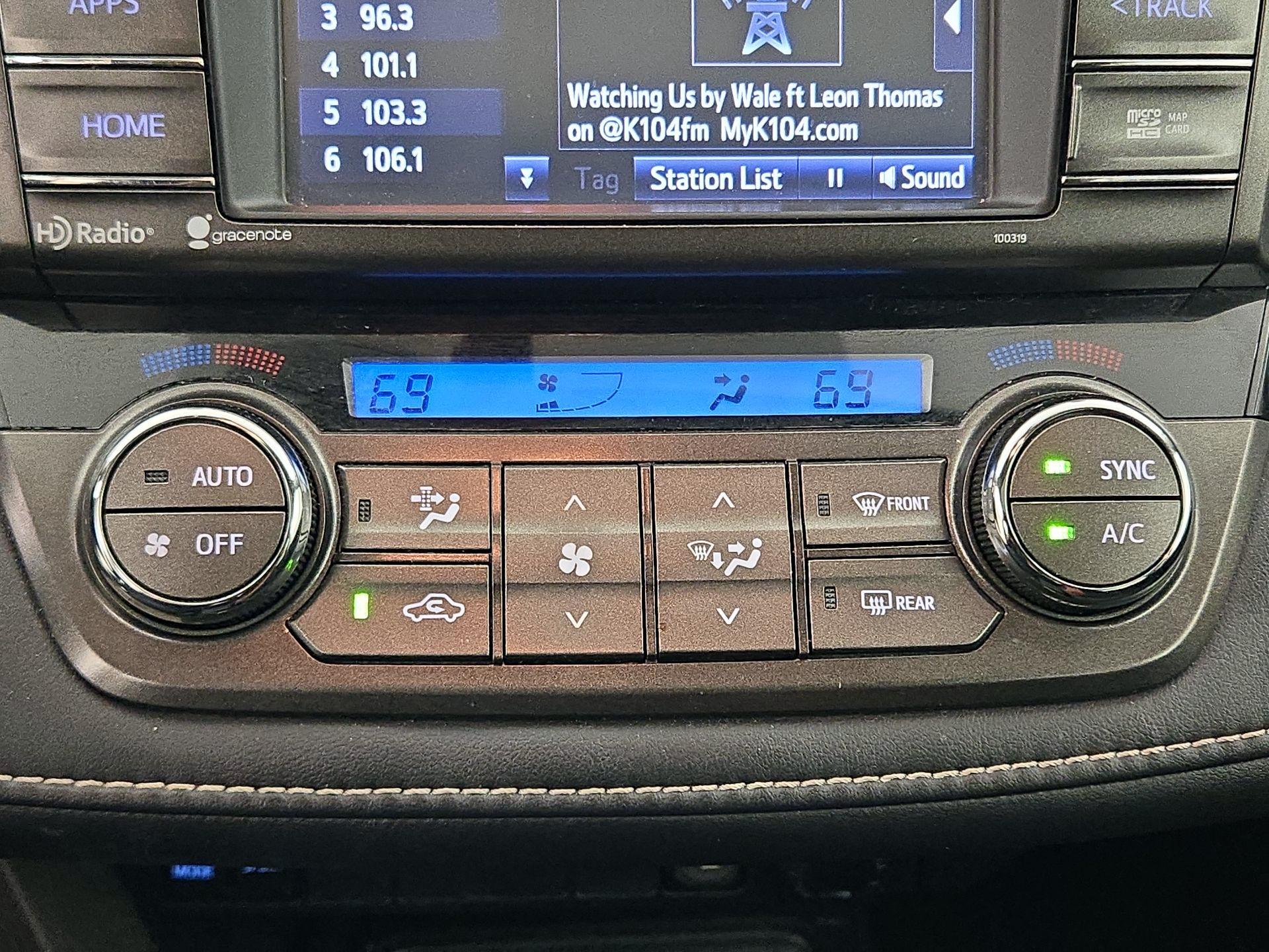 Thumbnail: 2014 Toyota RAV4 - 16