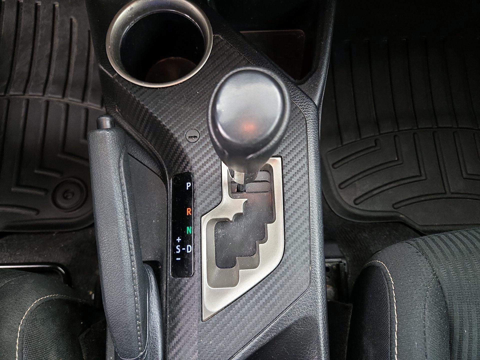 Thumbnail: 2014 Toyota RAV4 - 17