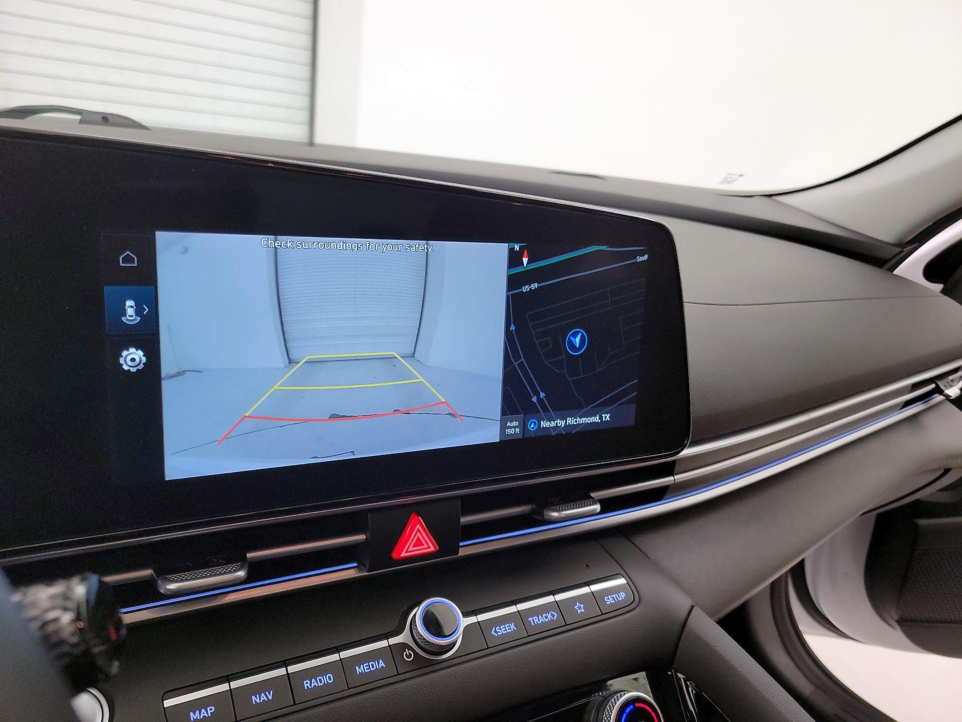 Thumbnail: 2025 Hyundai Elantra - 15
