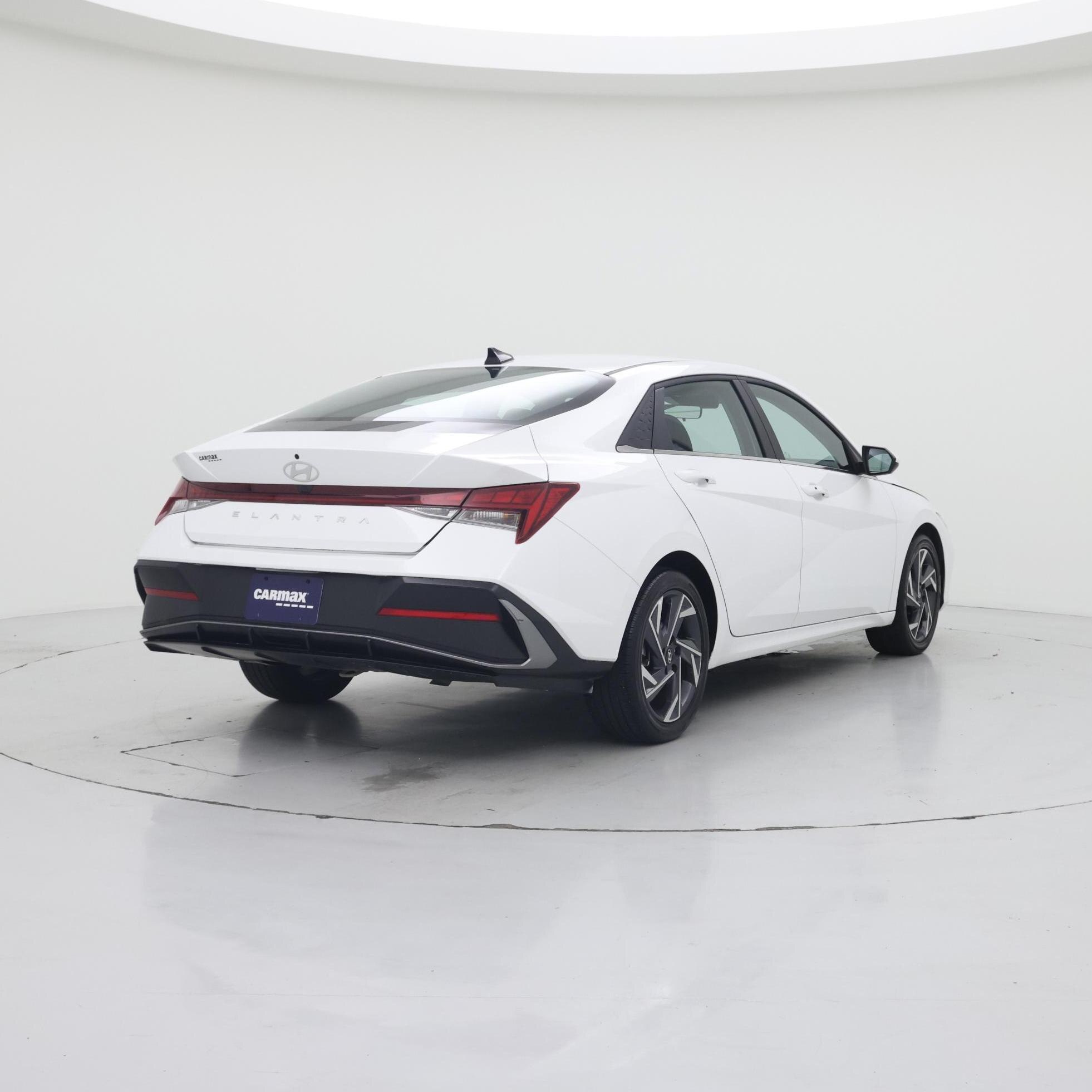 Thumbnail: 2025 Hyundai Elantra - 8