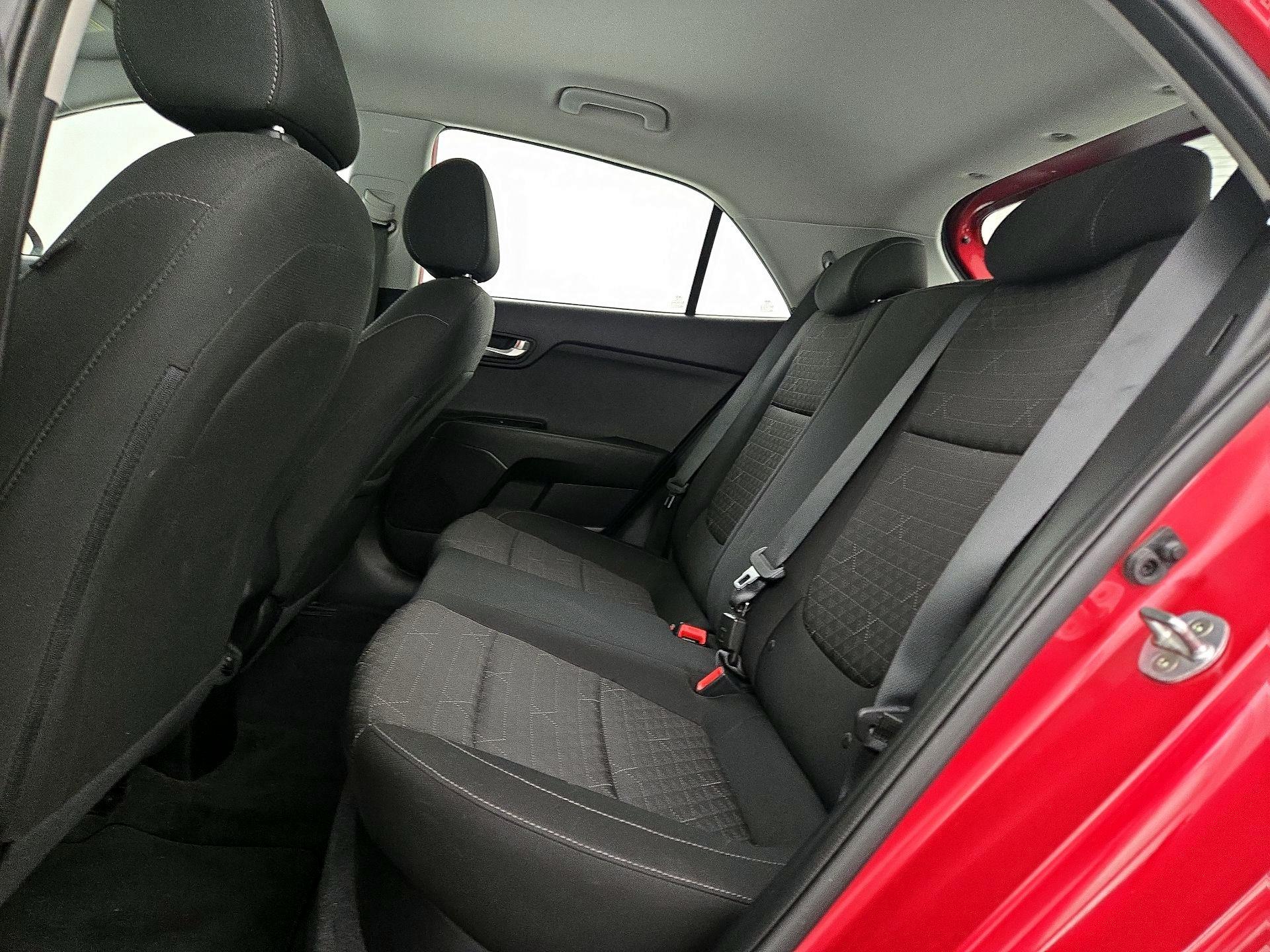 Thumbnail: 2020 Kia Rio5 - 19