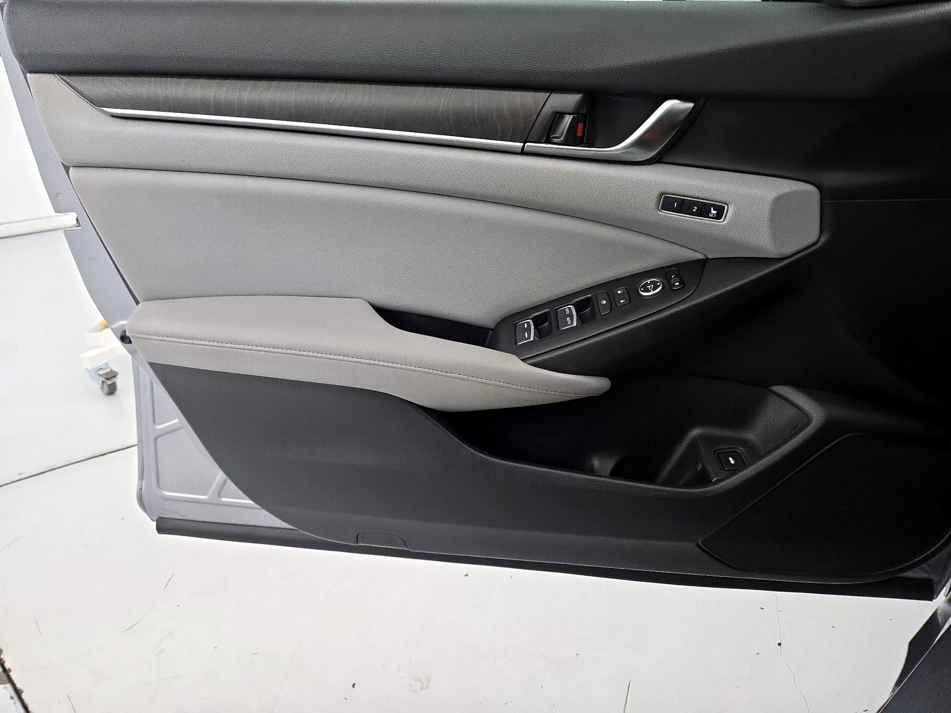 Thumbnail: 2018 Honda Accord - 12