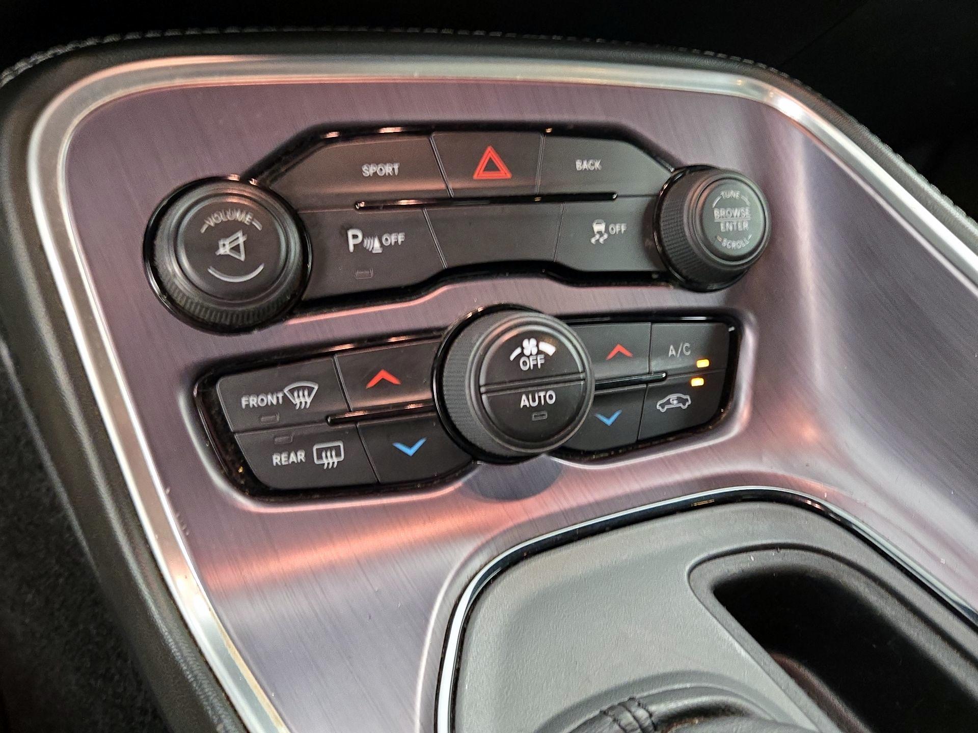 Thumbnail: 2015 Dodge Challenger - 16