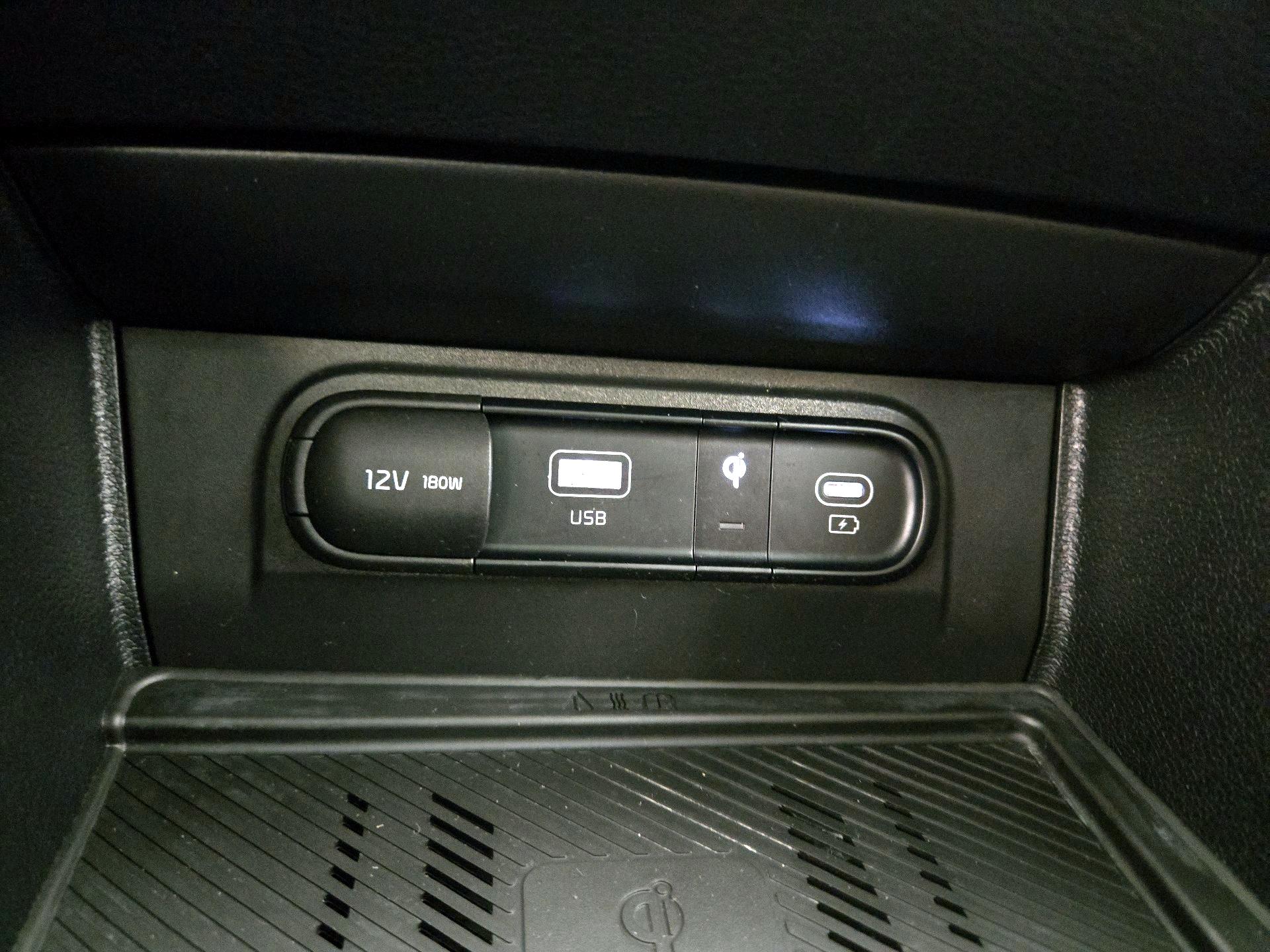 Thumbnail: 2023 Kia Sportage - 19