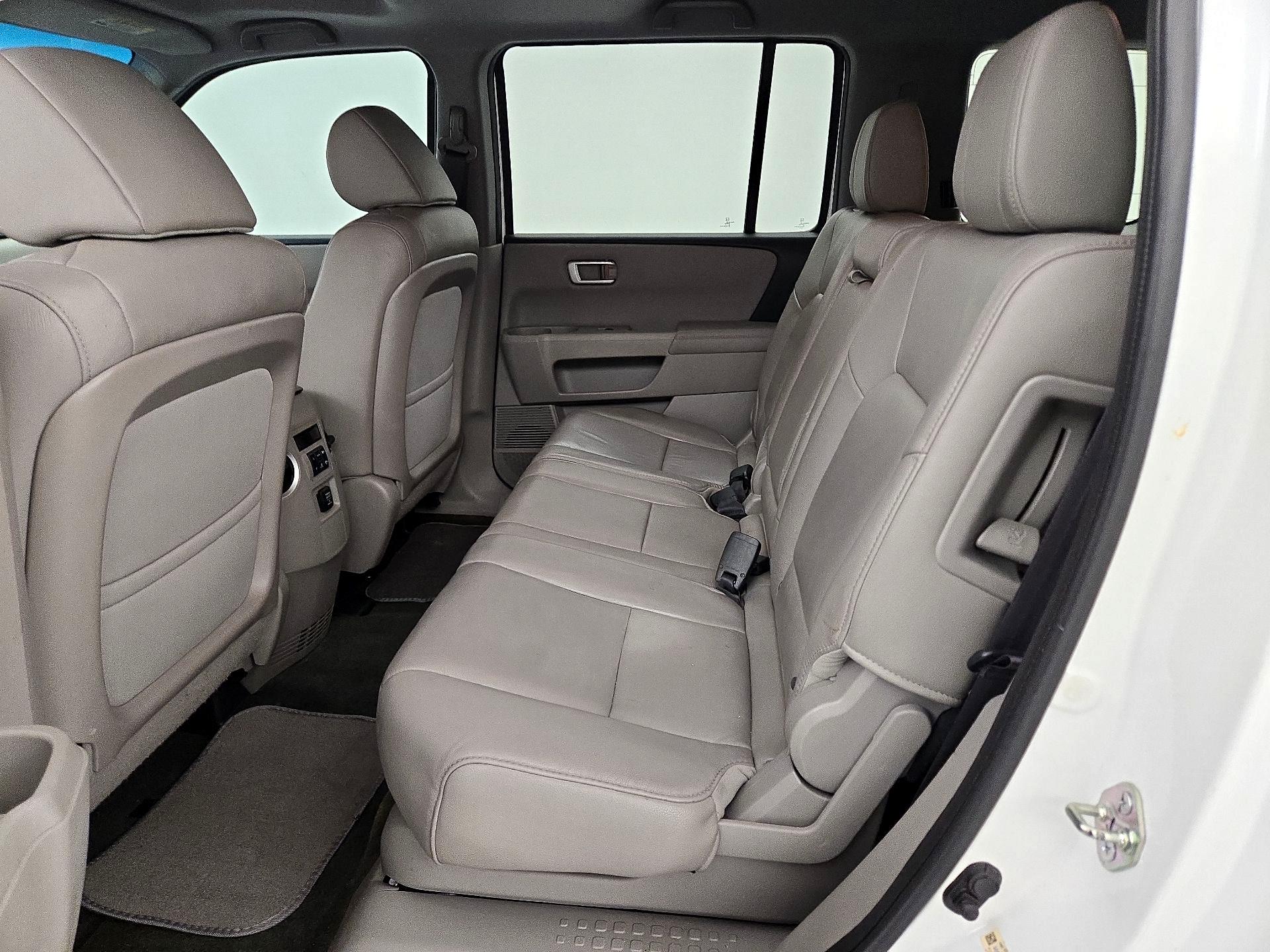 Thumbnail: 2015 Honda Pilot - 19