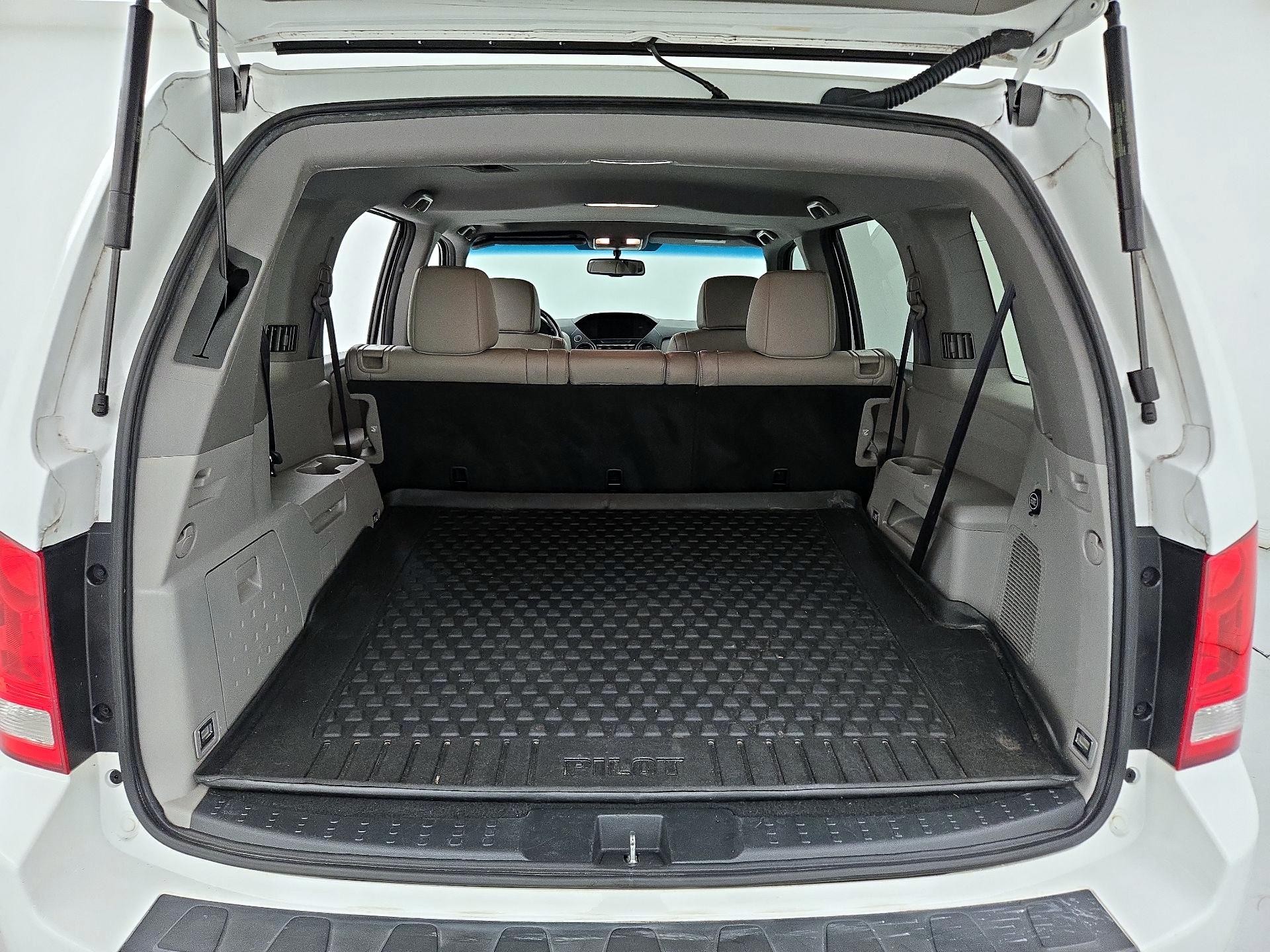 Thumbnail: 2015 Honda Pilot - 20