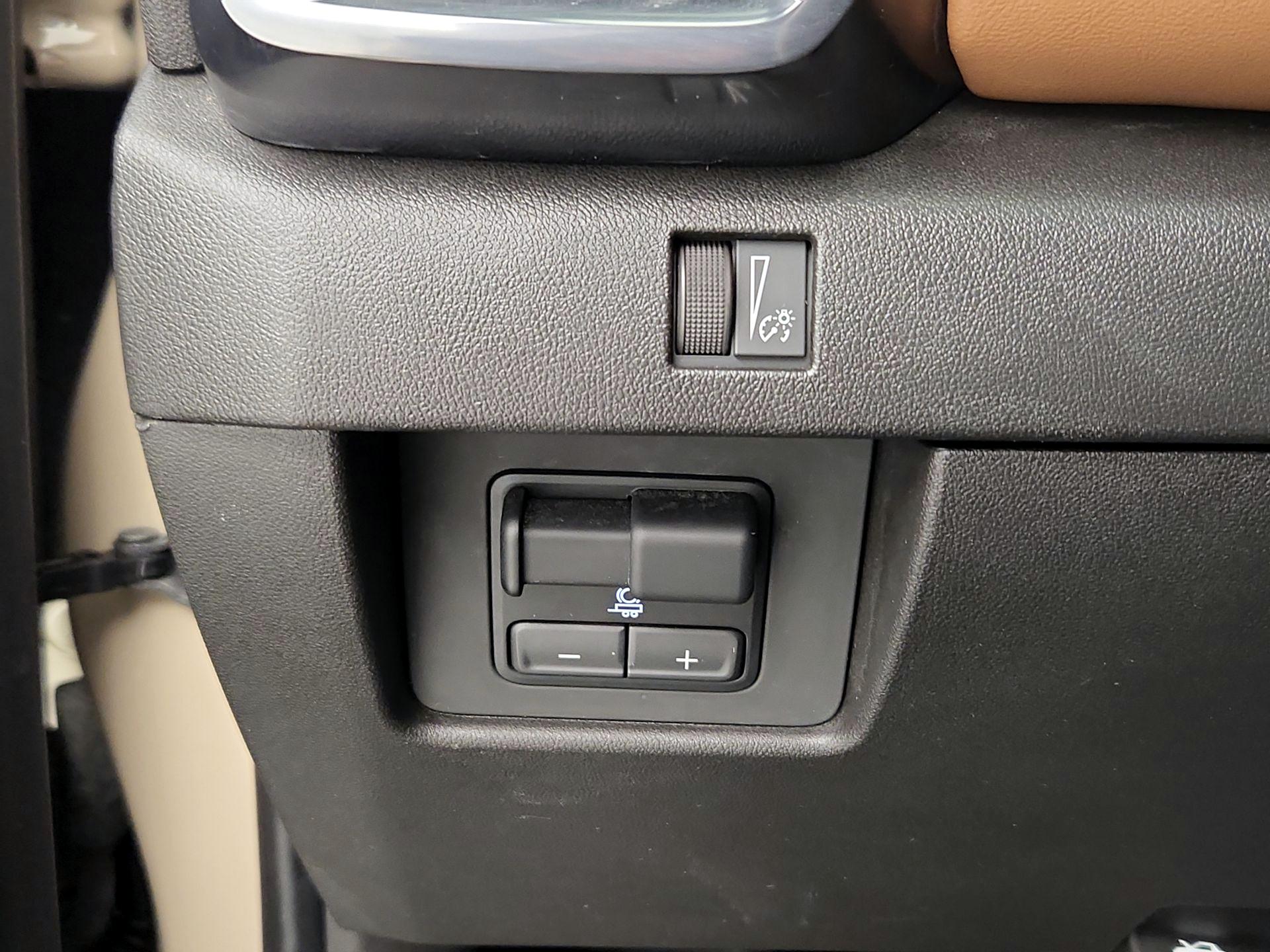 Thumbnail: 2023 GMC Canyon - 13