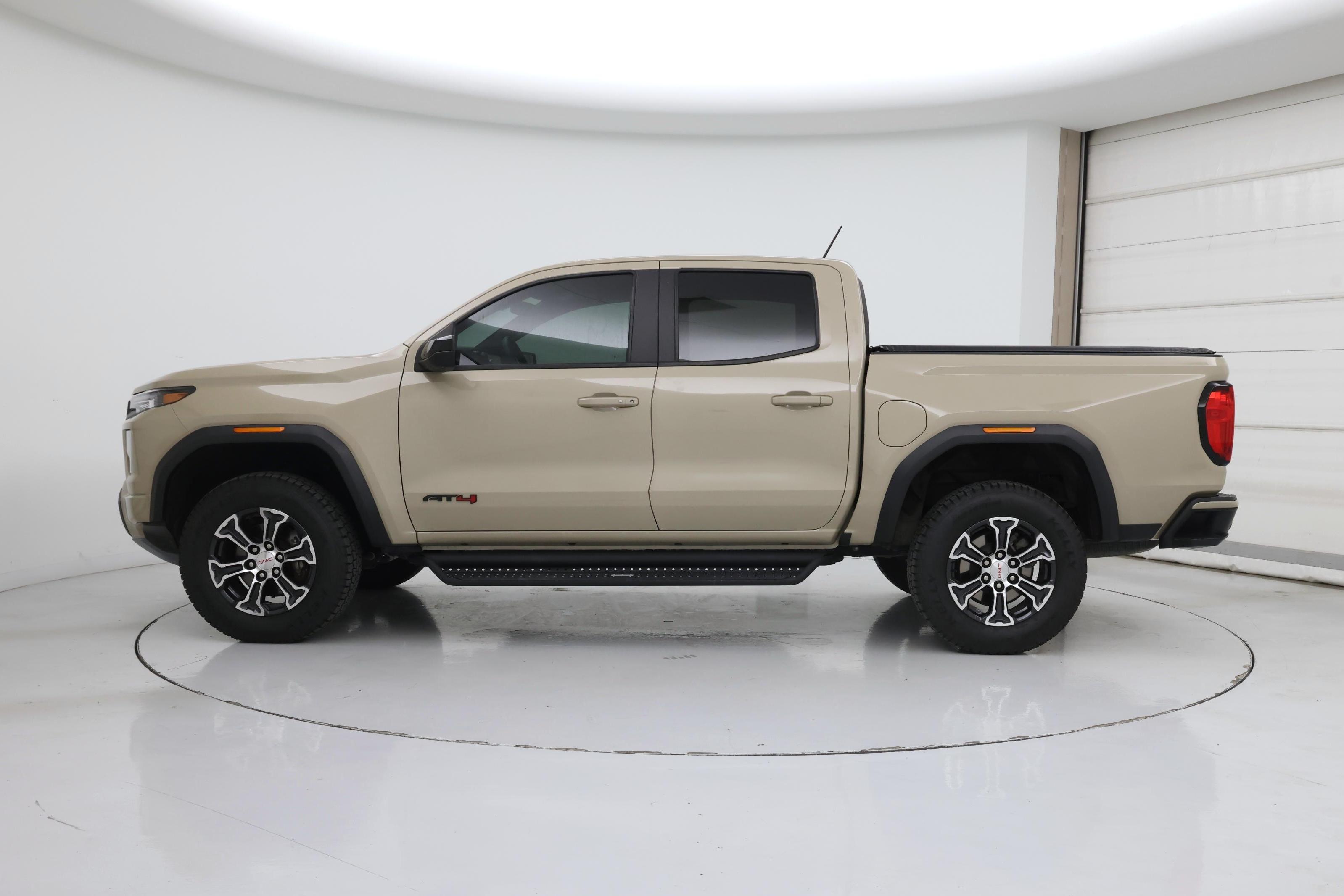 Thumbnail: 2023 GMC Canyon - 3