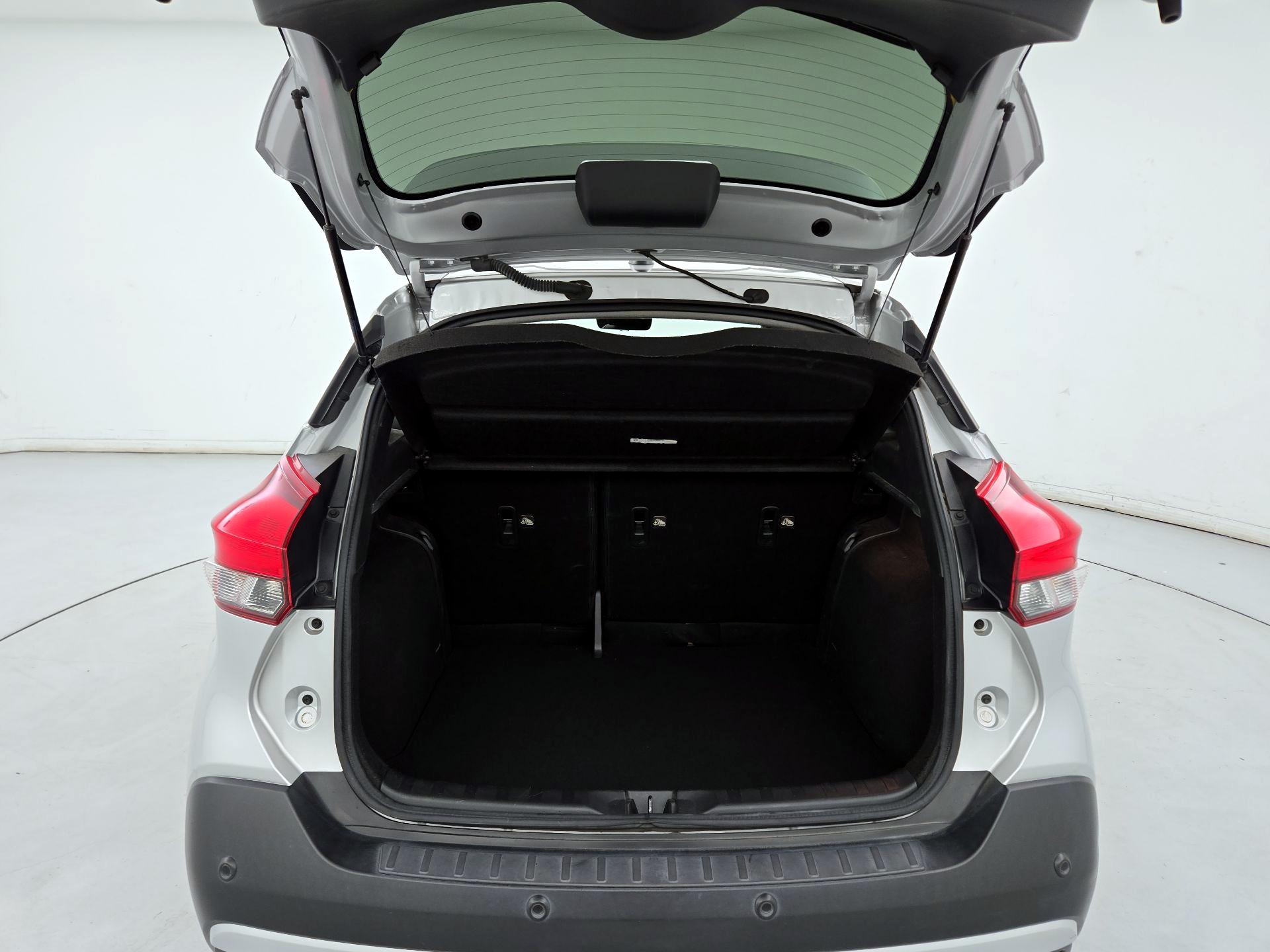 Thumbnail: 2020 Nissan Kicks - 20