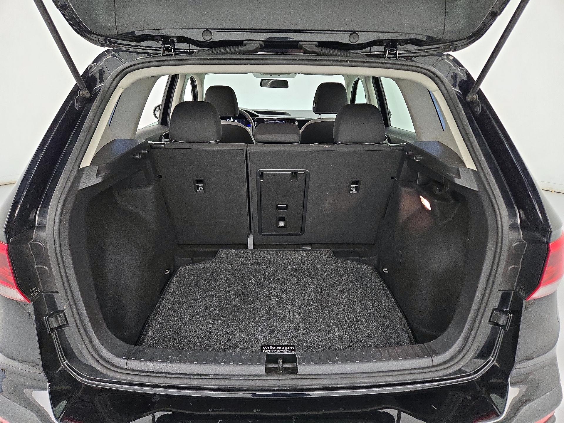 Thumbnail: 2022 Volkswagen Taos - 20