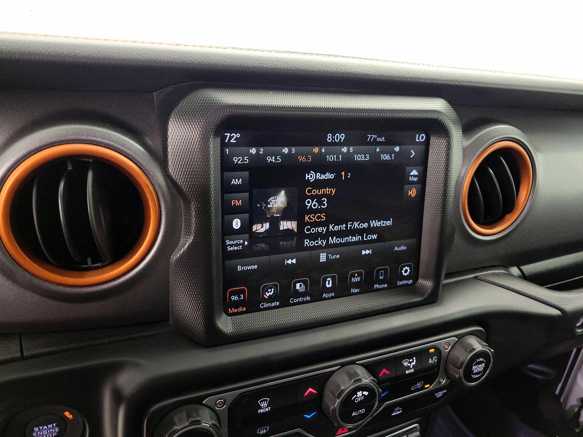 Thumbnail: 2023 Jeep Gladiator - 16
