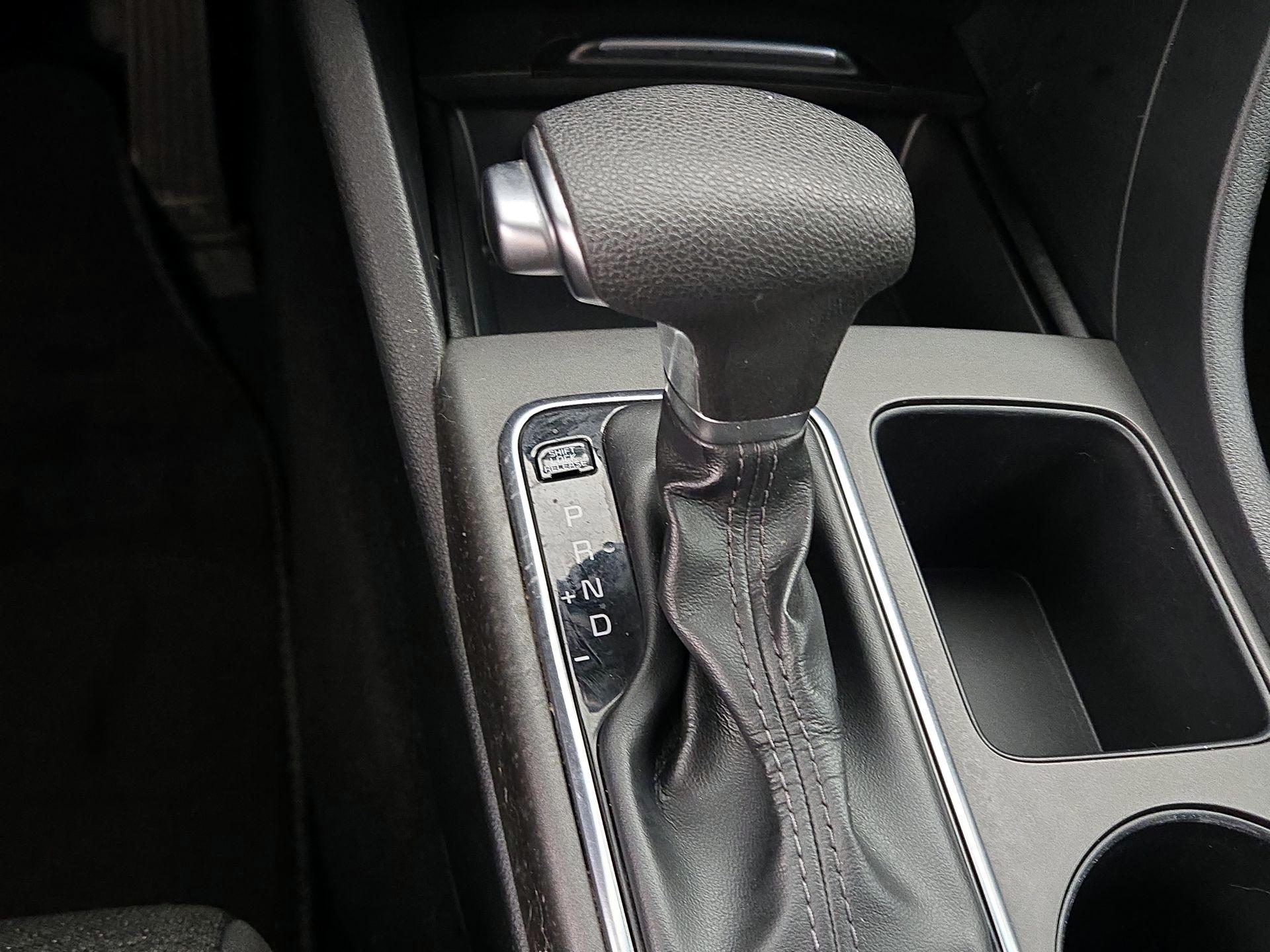 Thumbnail: 2016 Kia Optima - 17