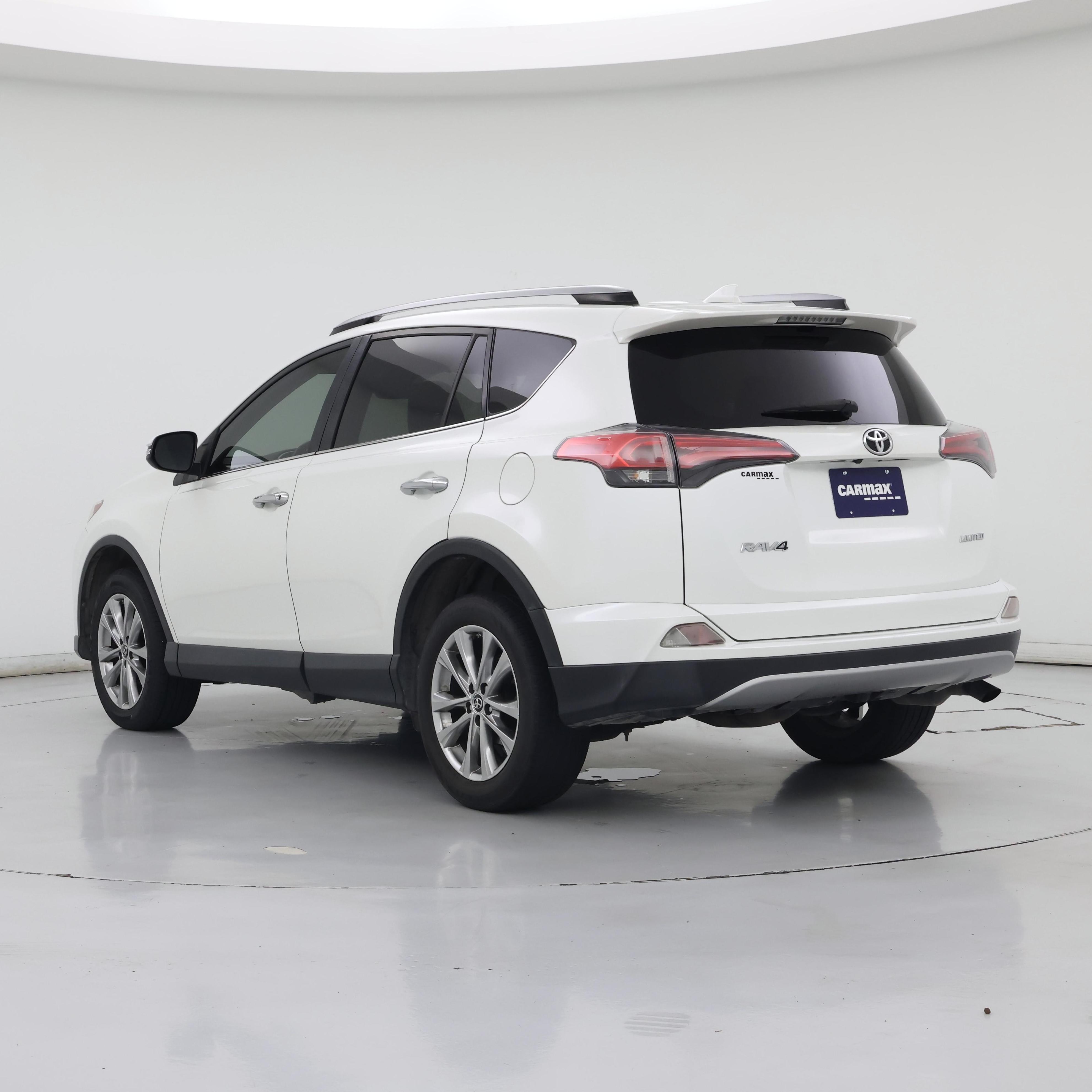 Thumbnail: 2018 Toyota RAV4 - 2