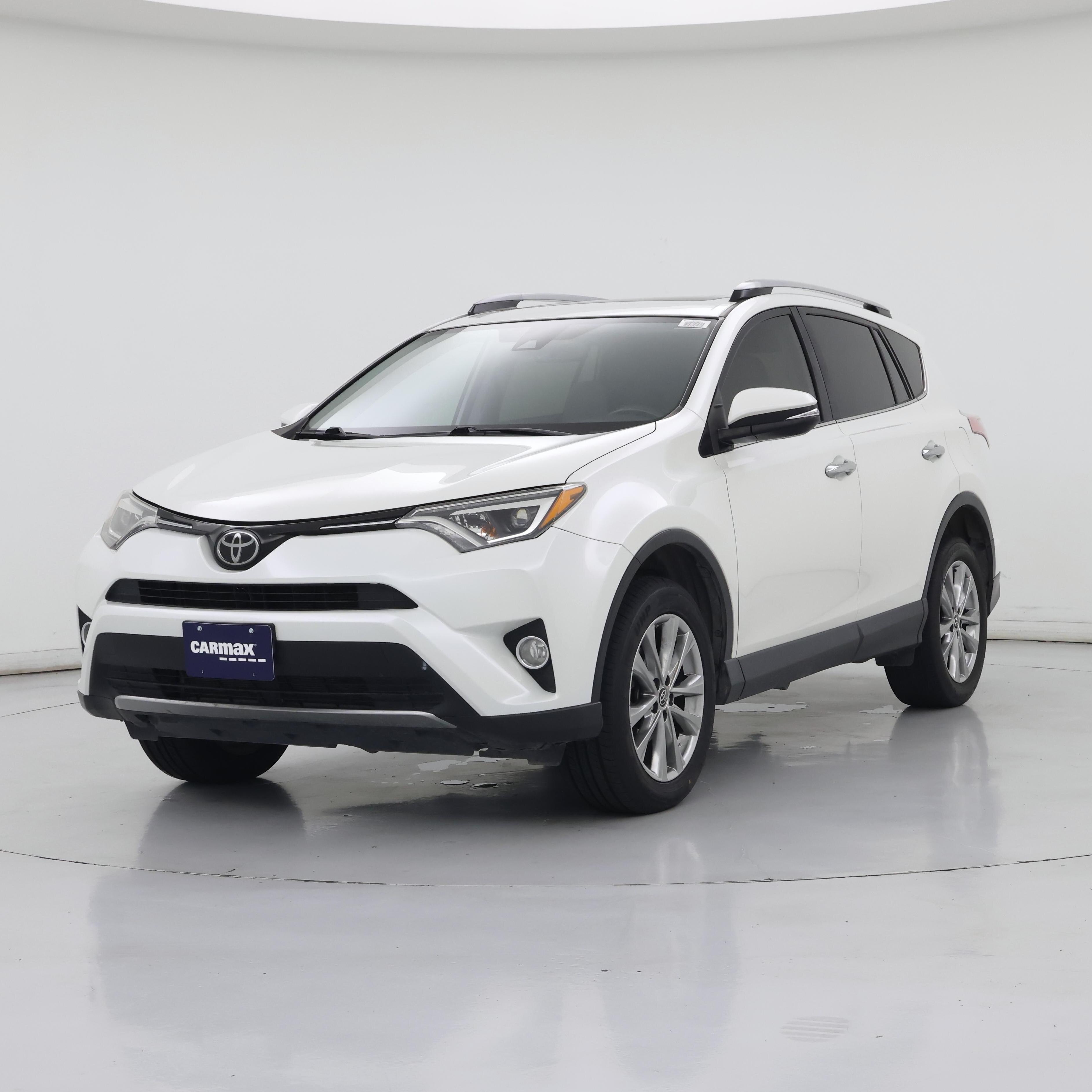 Thumbnail: 2018 Toyota RAV4 - 4