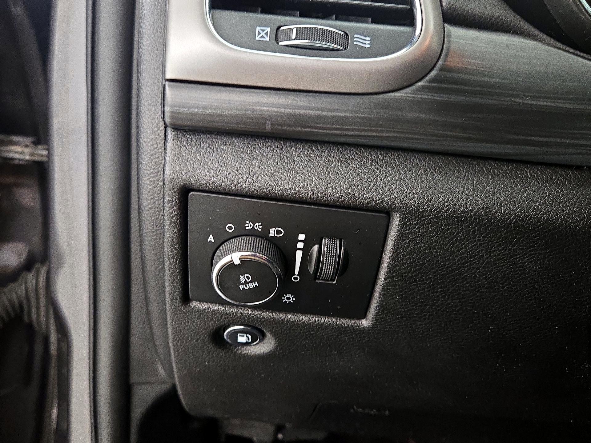 Thumbnail: 2019 Jeep Grand Cherokee - 13