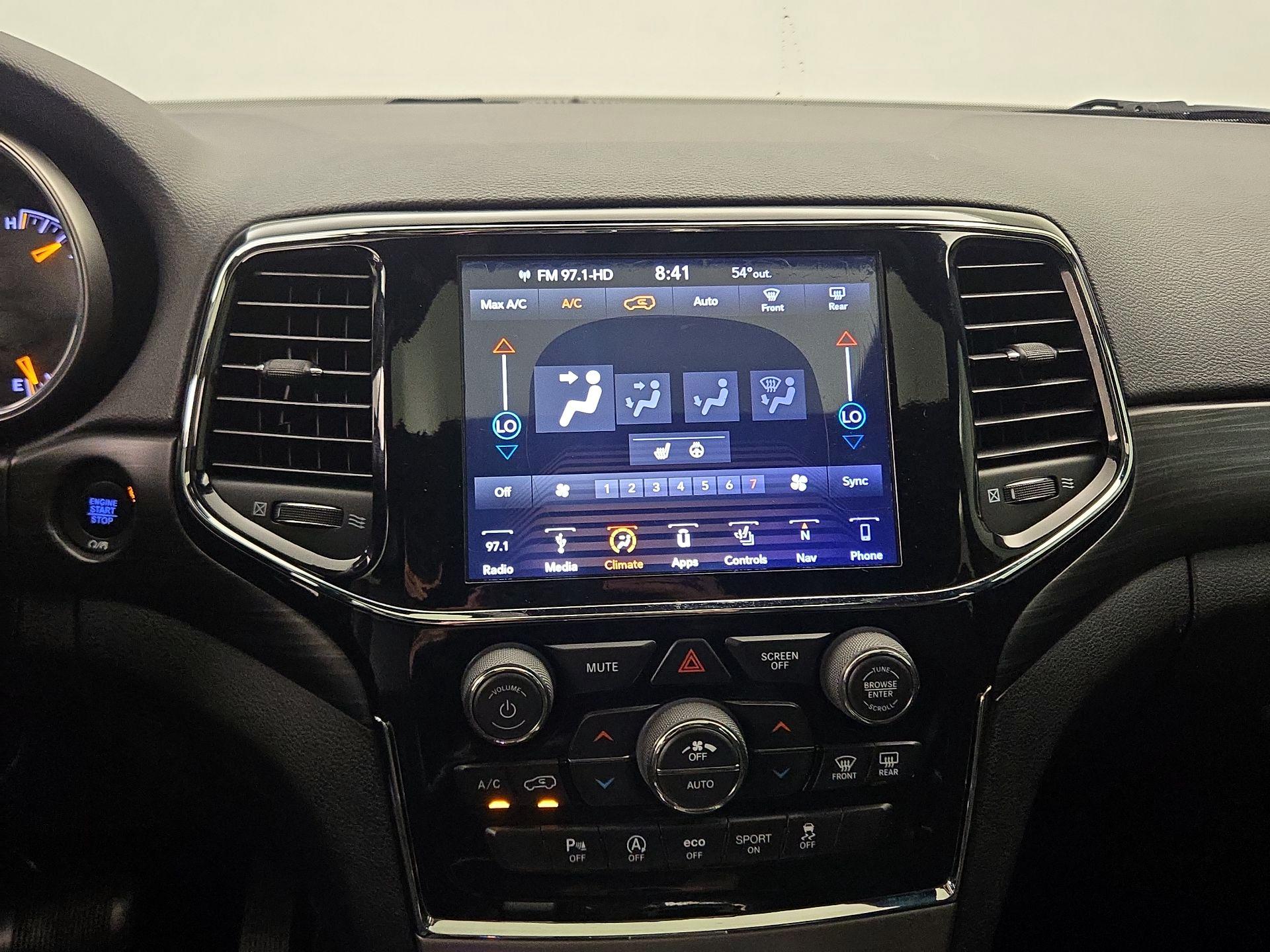 Thumbnail: 2019 Jeep Grand Cherokee - 17