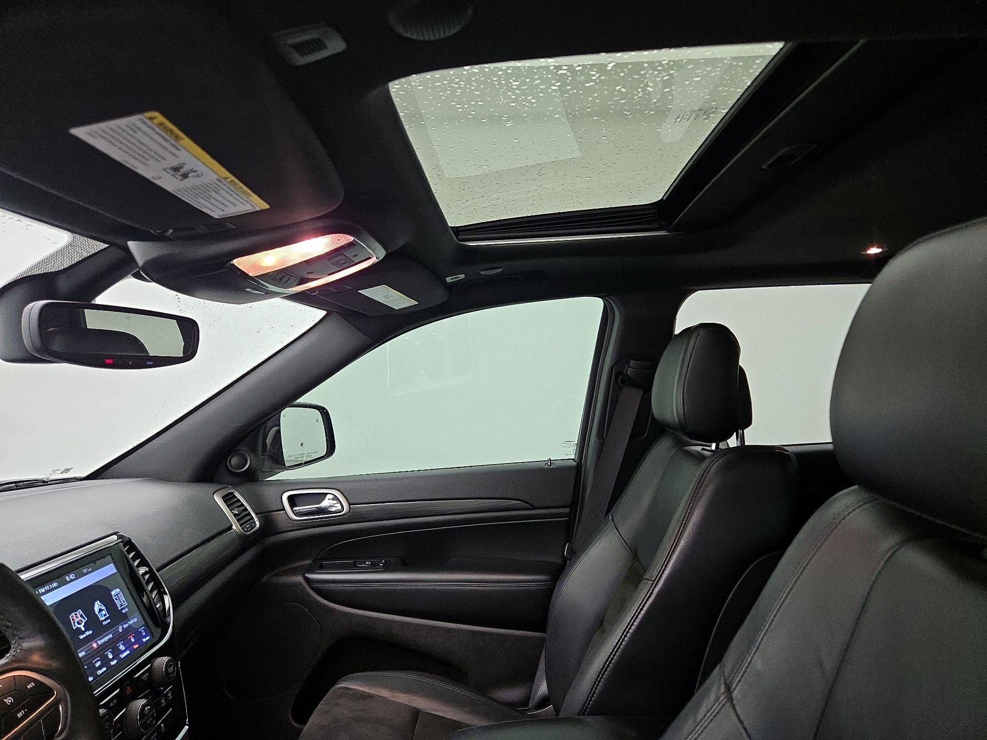 Thumbnail: 2019 Jeep Grand Cherokee - 20