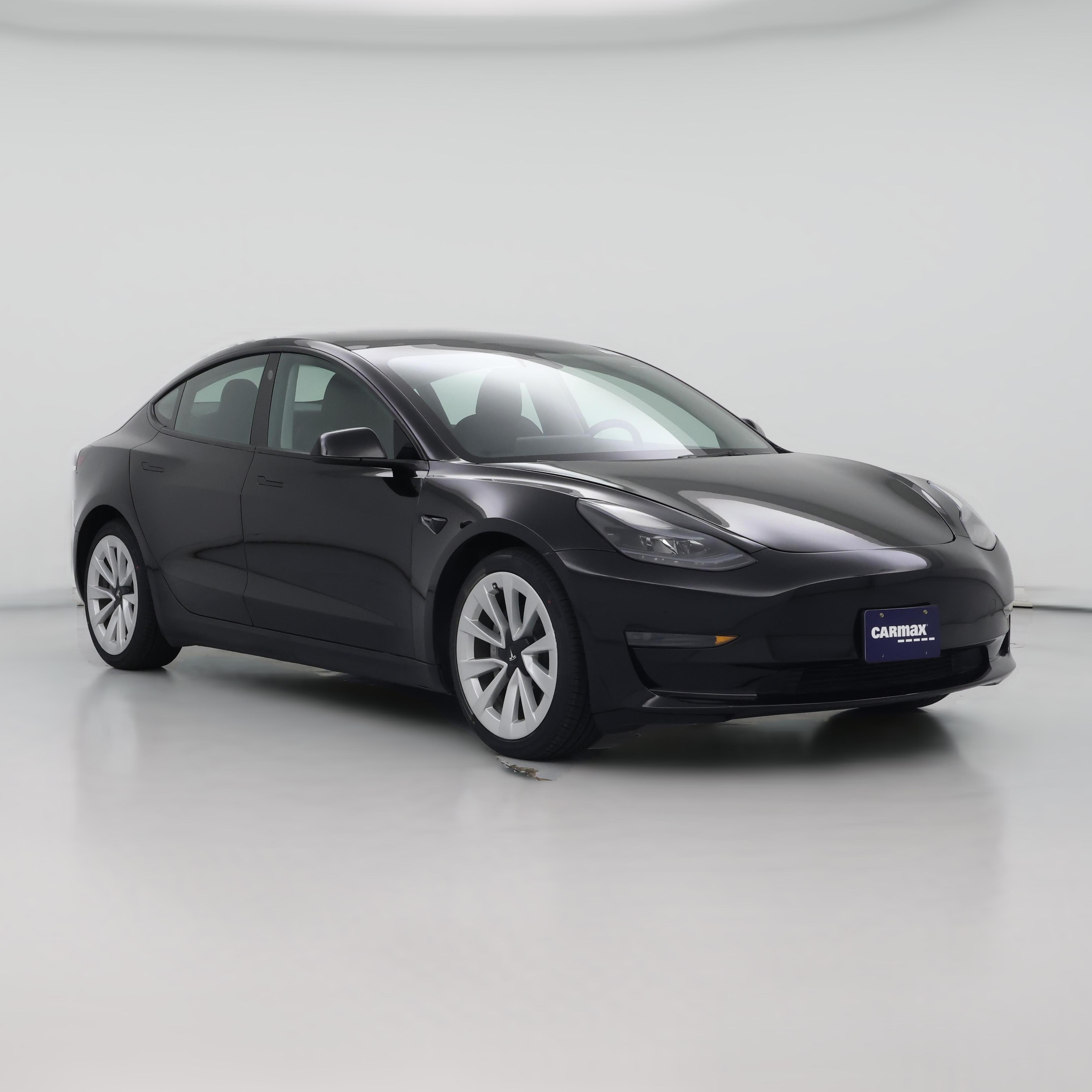 Thumbnail: 2023 Tesla Model 3 - 1