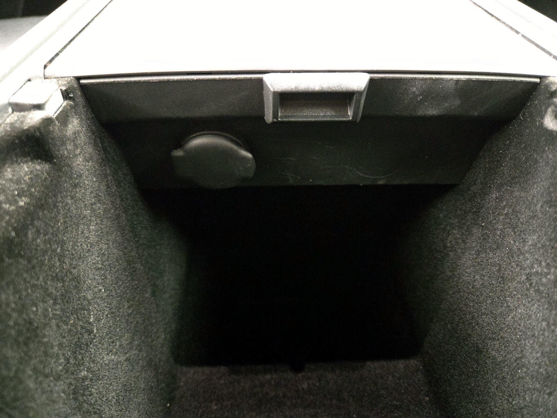 Thumbnail: 2023 Tesla Model 3 - 18