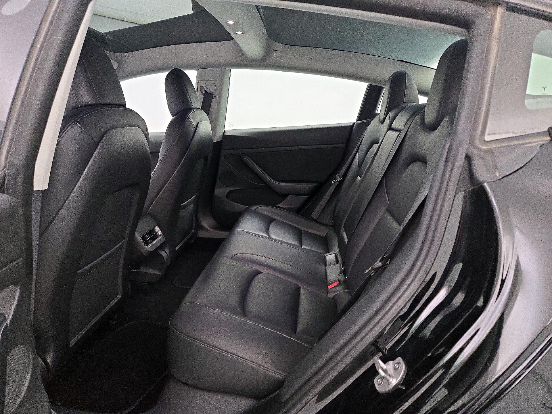 Thumbnail: 2023 Tesla Model 3 - 20