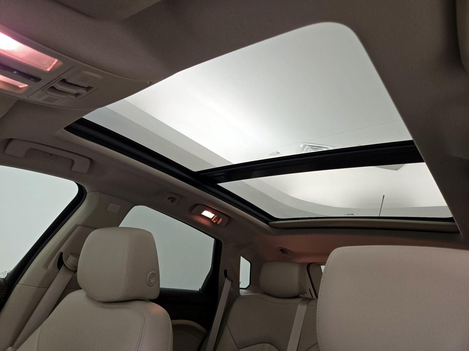 Thumbnail: 2015 Cadillac SRX - 20