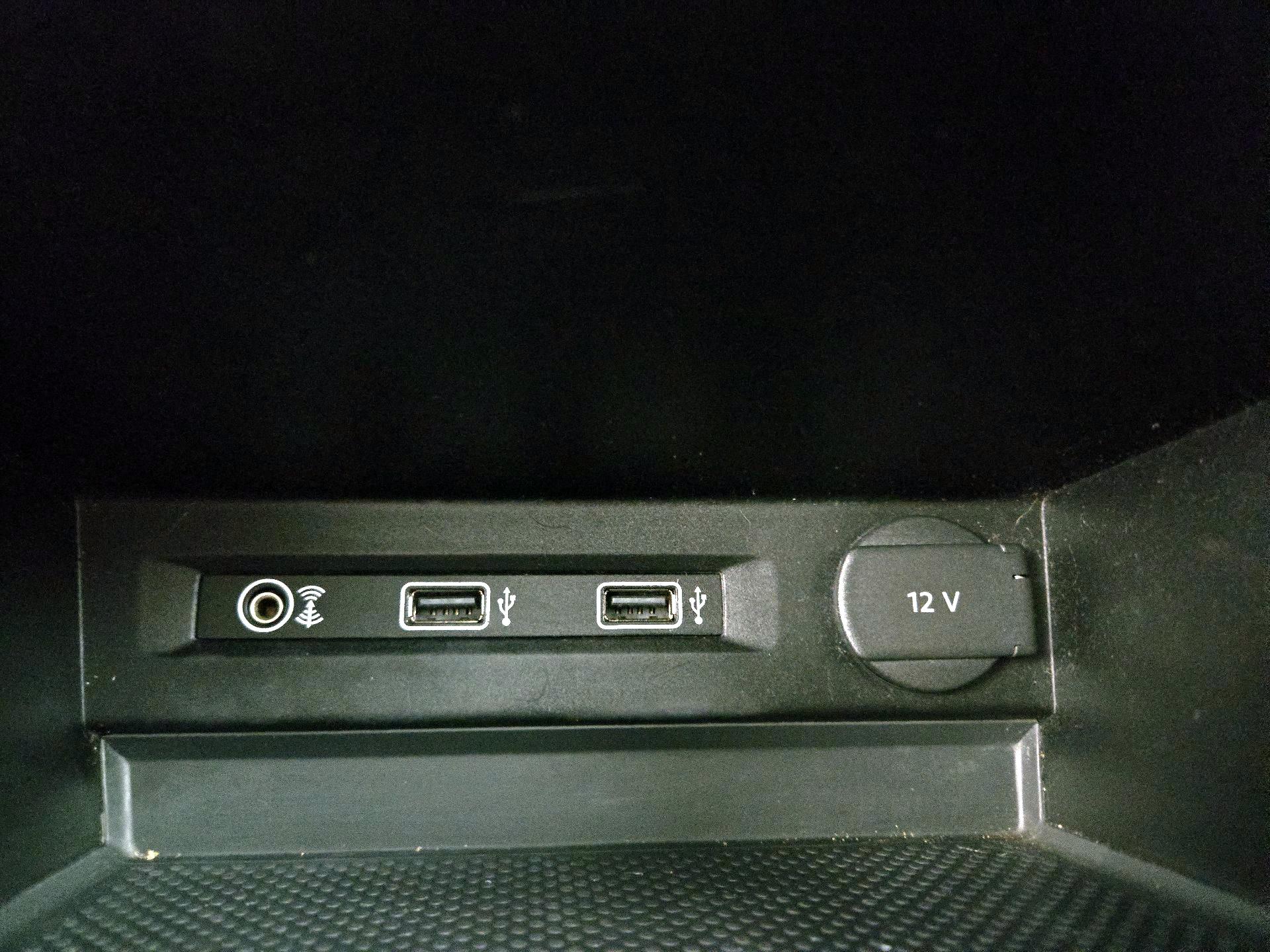 Thumbnail: 2018 Volkswagen Tiguan - 18