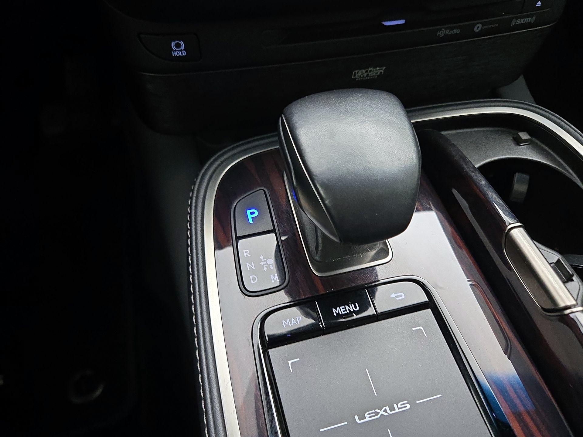 Thumbnail: 2020 Lexus LS - 18