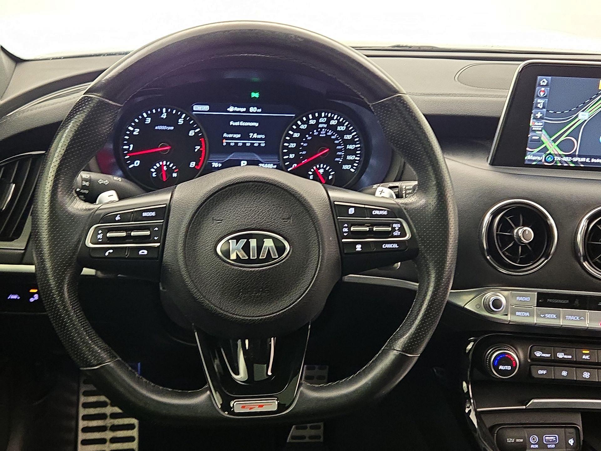 Thumbnail: 2020 Kia Stinger - 10