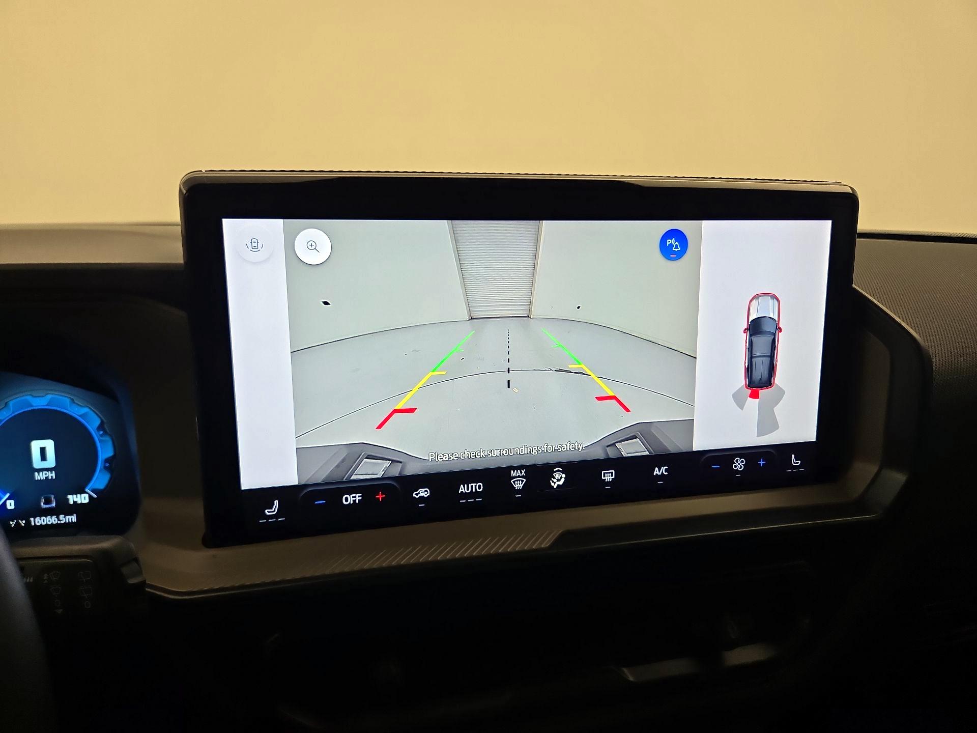 Thumbnail: 2025 Ford Bronco Sport - 14