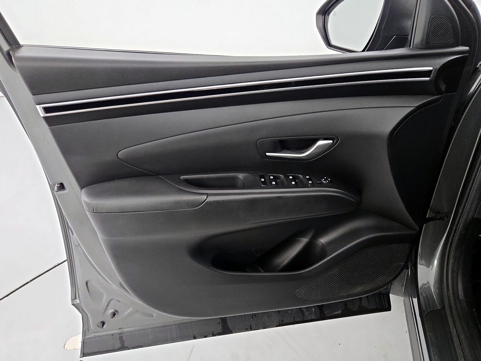 Thumbnail: 2022 Hyundai Tucson - 12