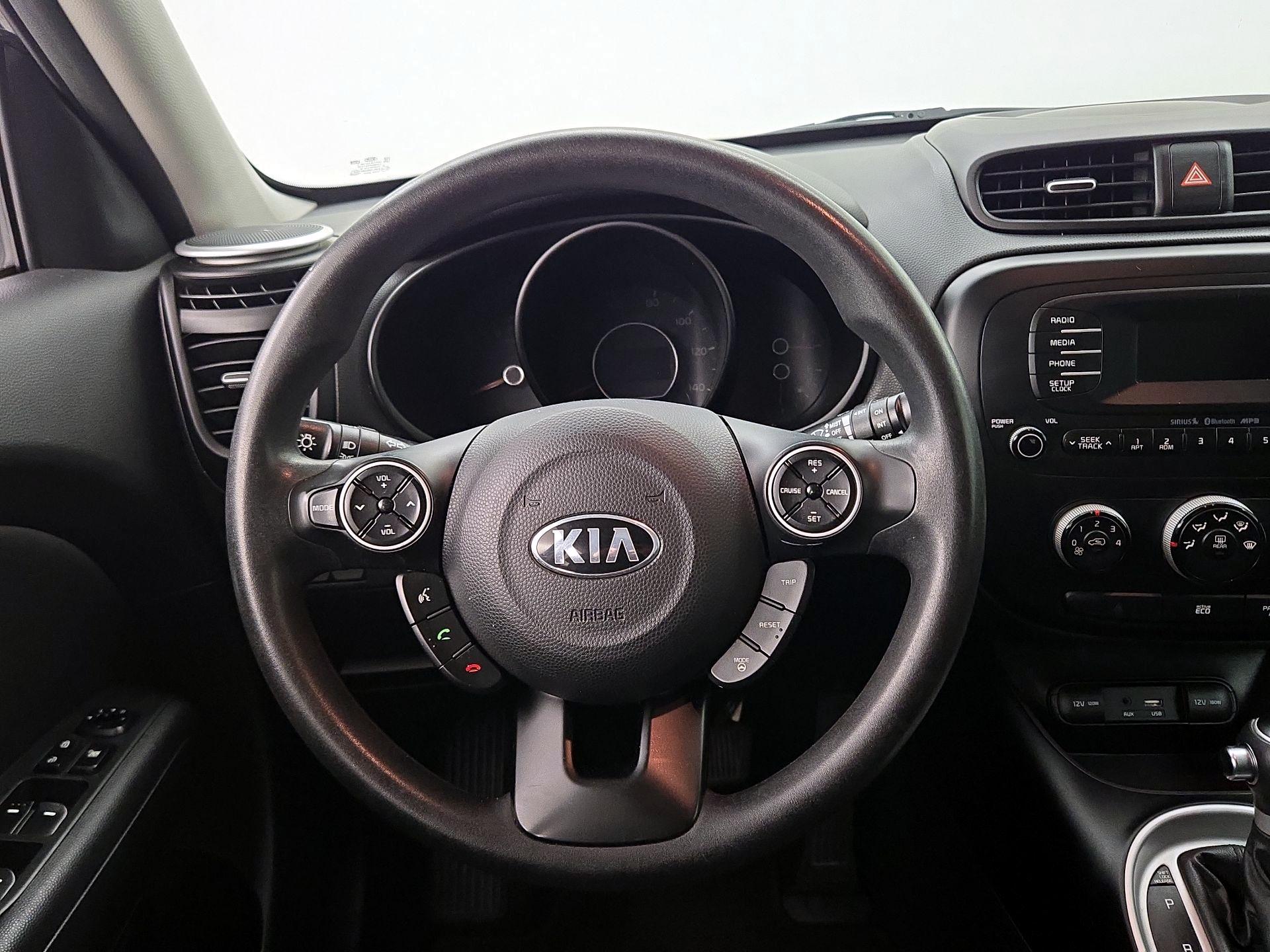 Thumbnail: 2016 Kia Soul - 10